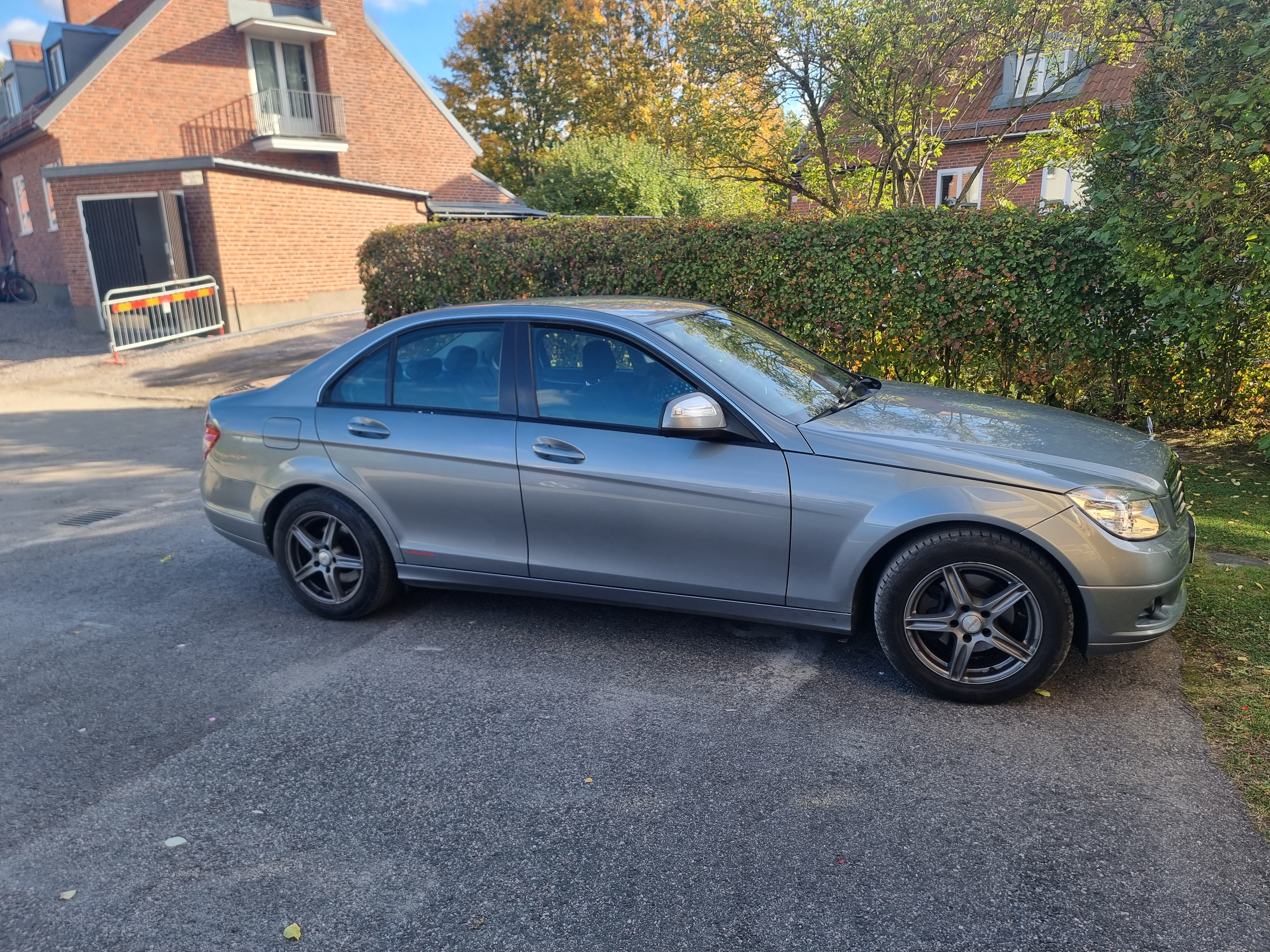 Mercedes-Benz C 200 Kompressor 5G-Tronic 2008, photo 3/4