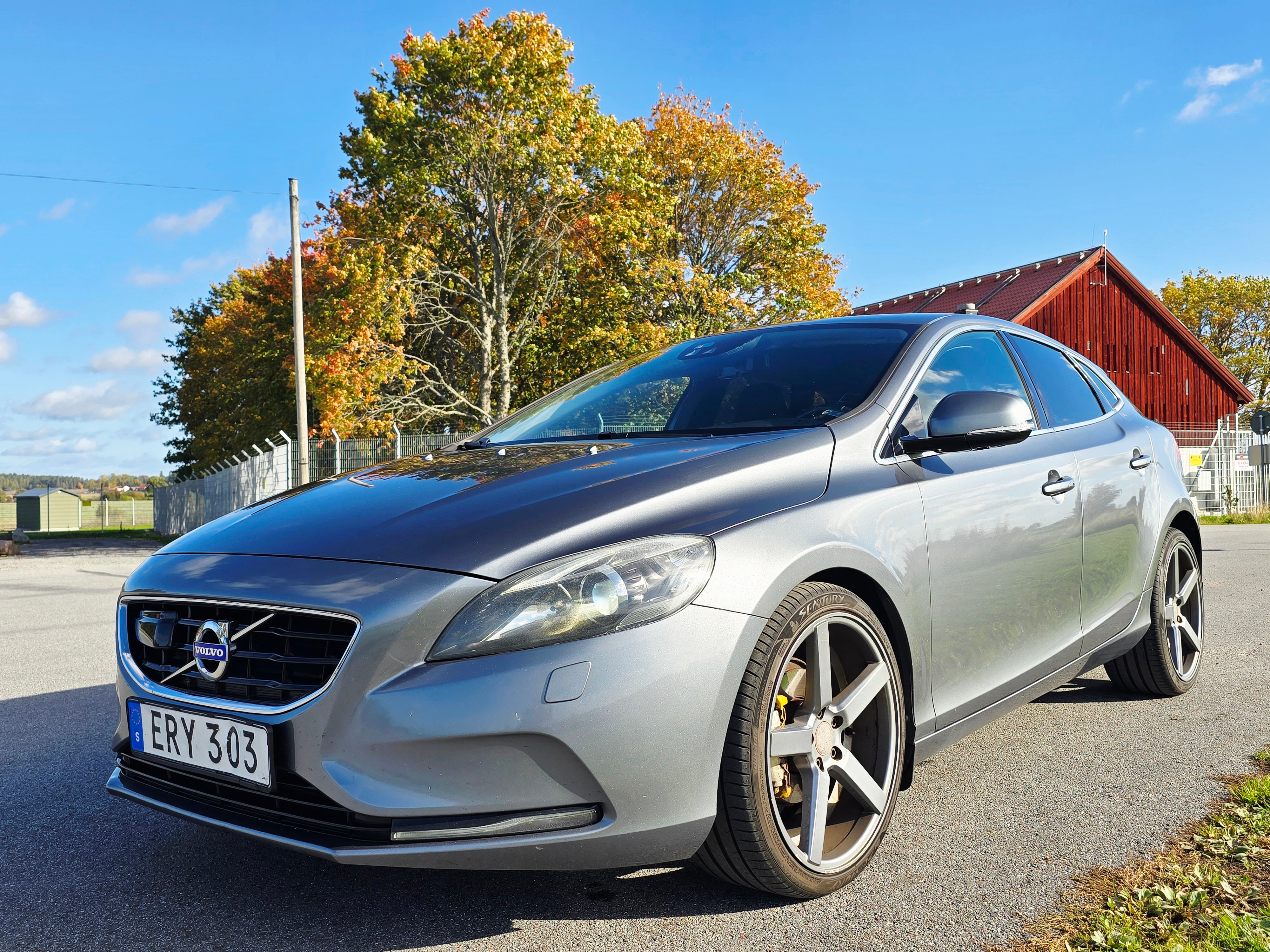 Volvo V40