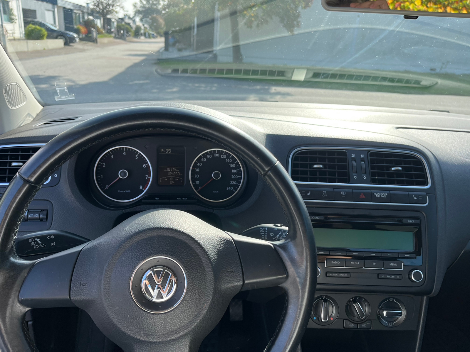 Volkswagen Polo 5-dörrar 1.4 MPI Manuell 2011, bild 3/4