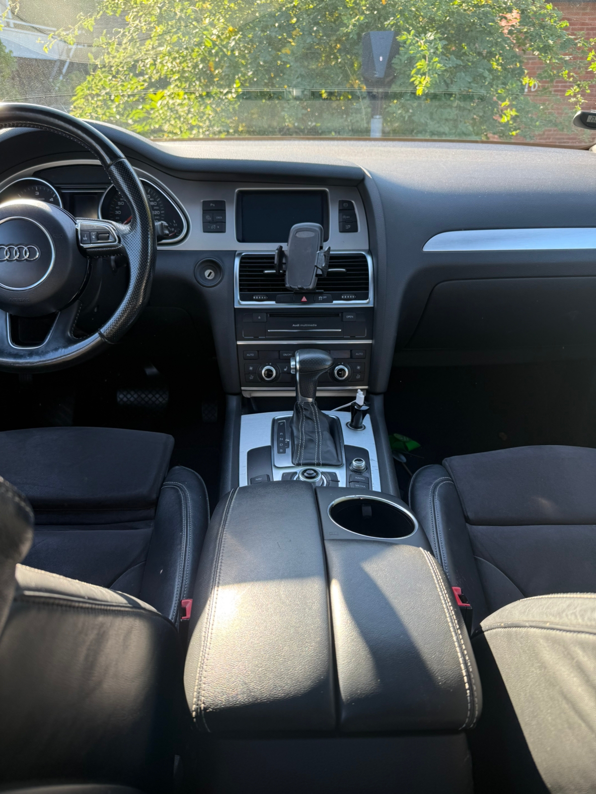 Audi Q7 2013, kuva 7/8