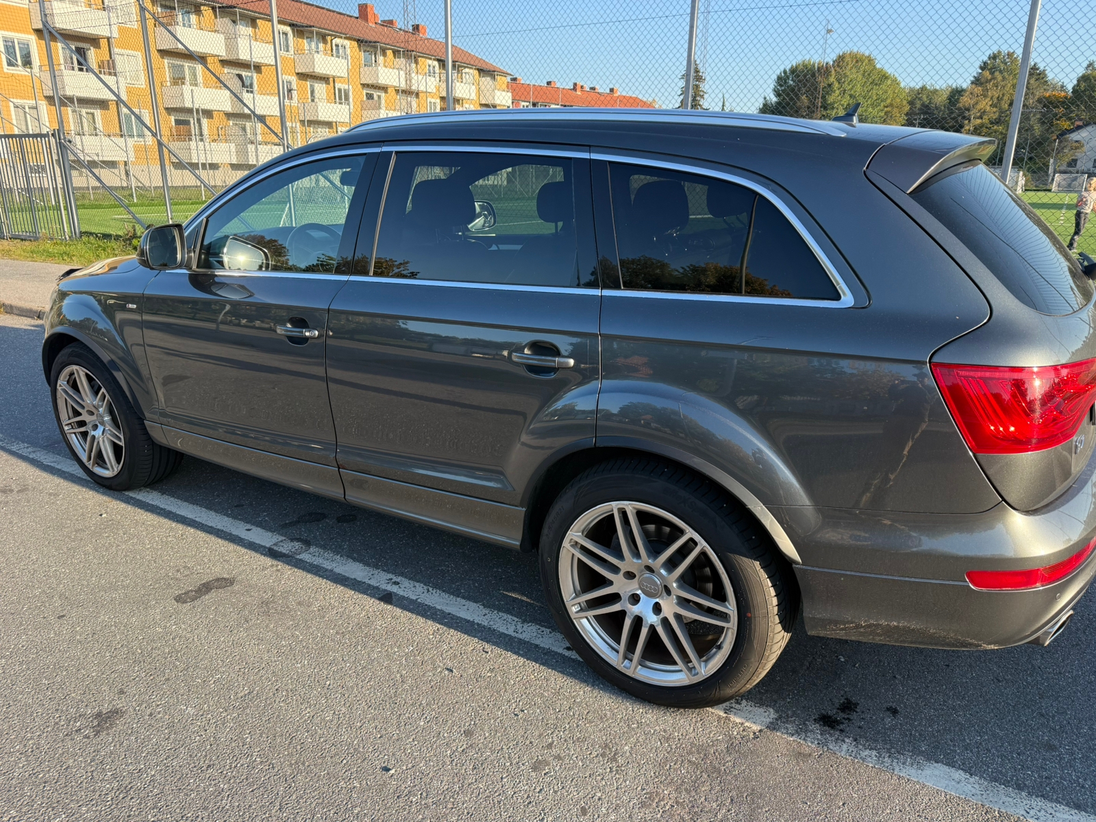 Audi Q7 2013, kuva 3/8