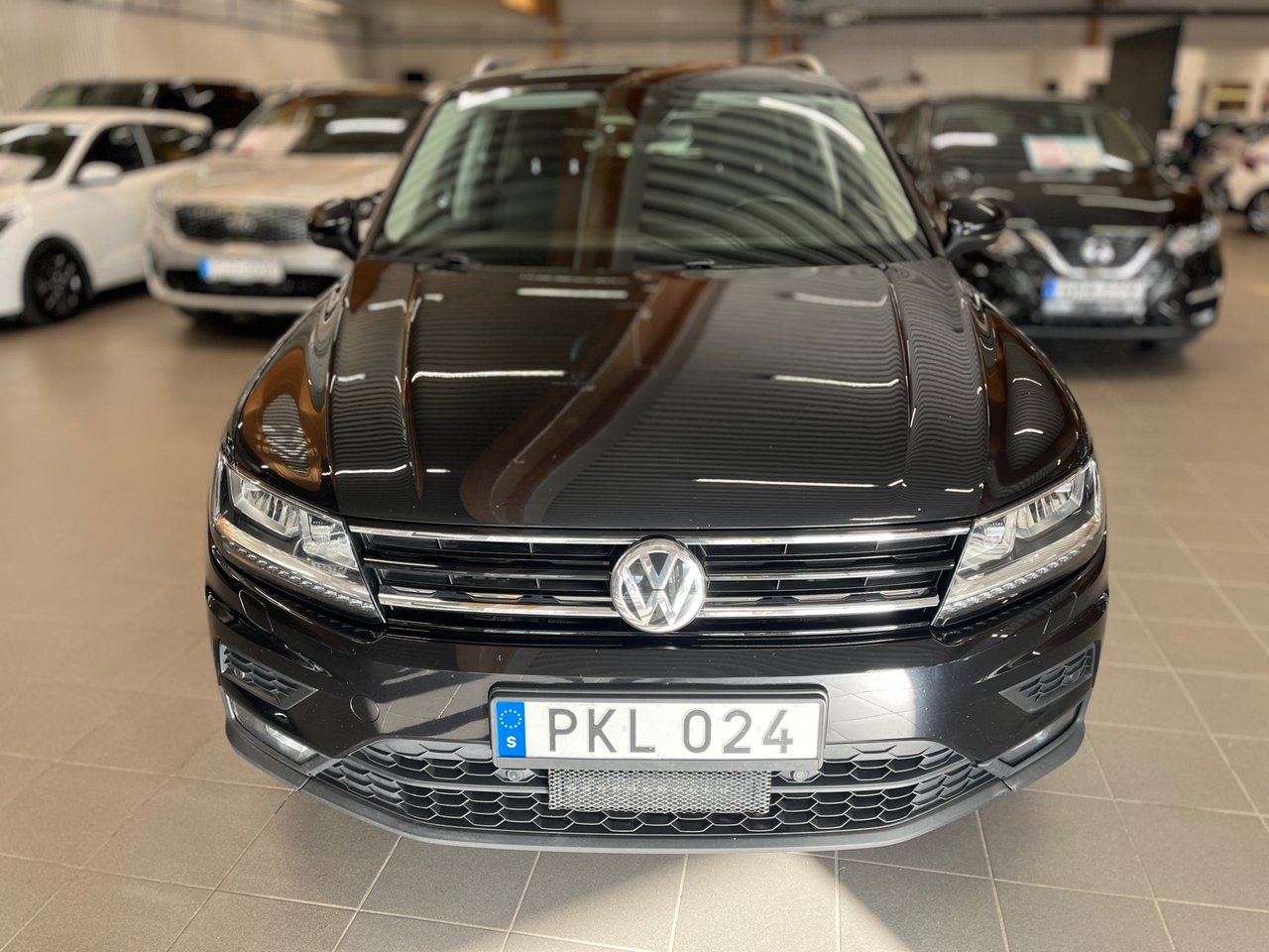 Volkswagen Tiguan 2018, bild 2/10
