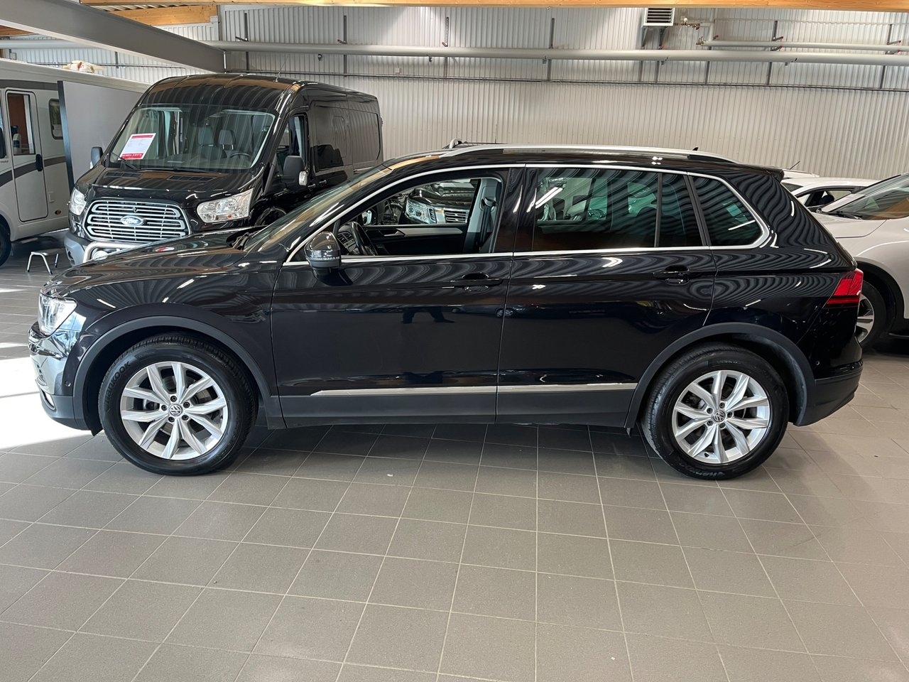 Volkswagen Tiguan 2018, bild 3/10