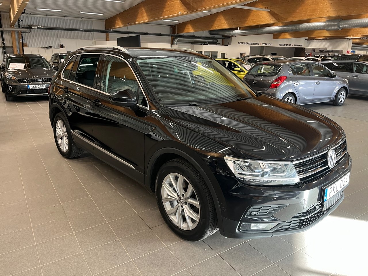 Volkswagen Tiguan 2018, bild 6/10