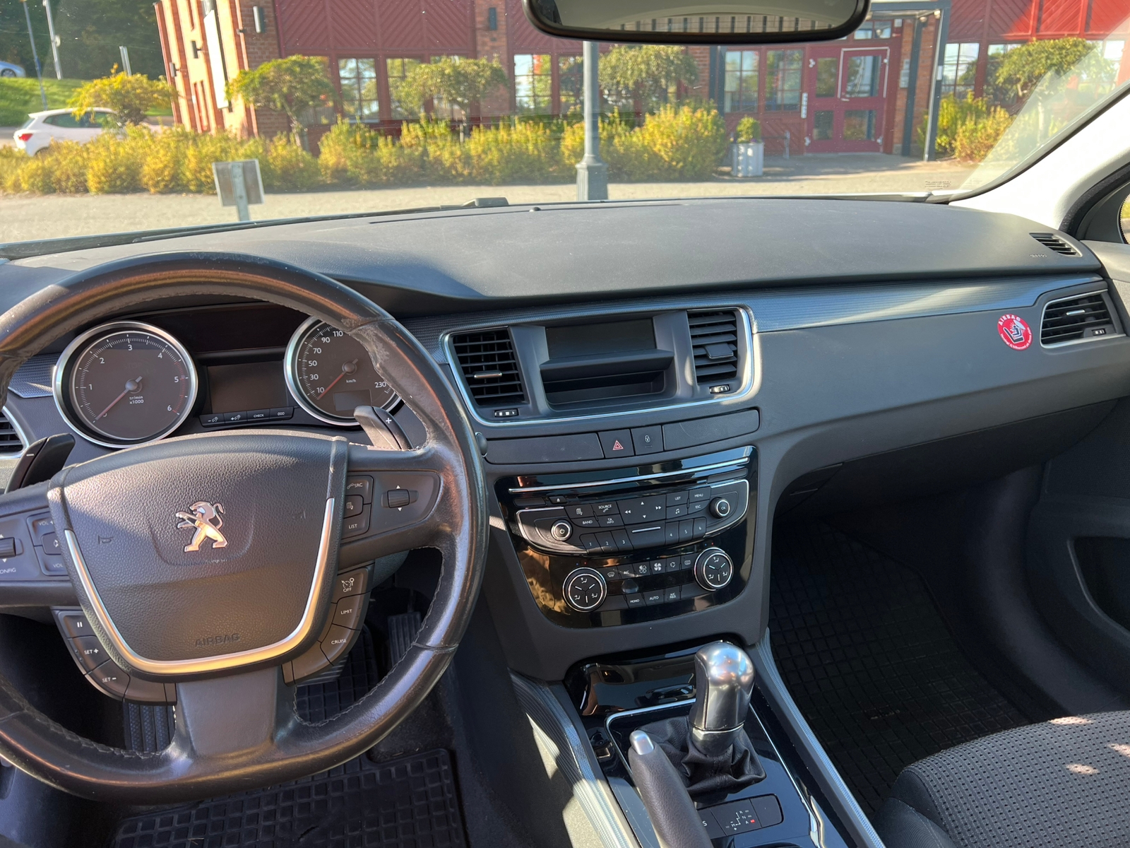 Peugeot 508 SW 1.6 e-HDi 110 FAP 8v EGS 2011, kuva 6/10