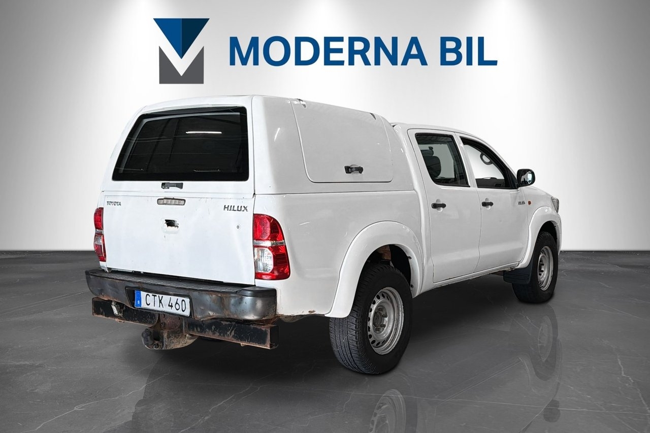 Toyota HiLux 2015, kuva 5/10
