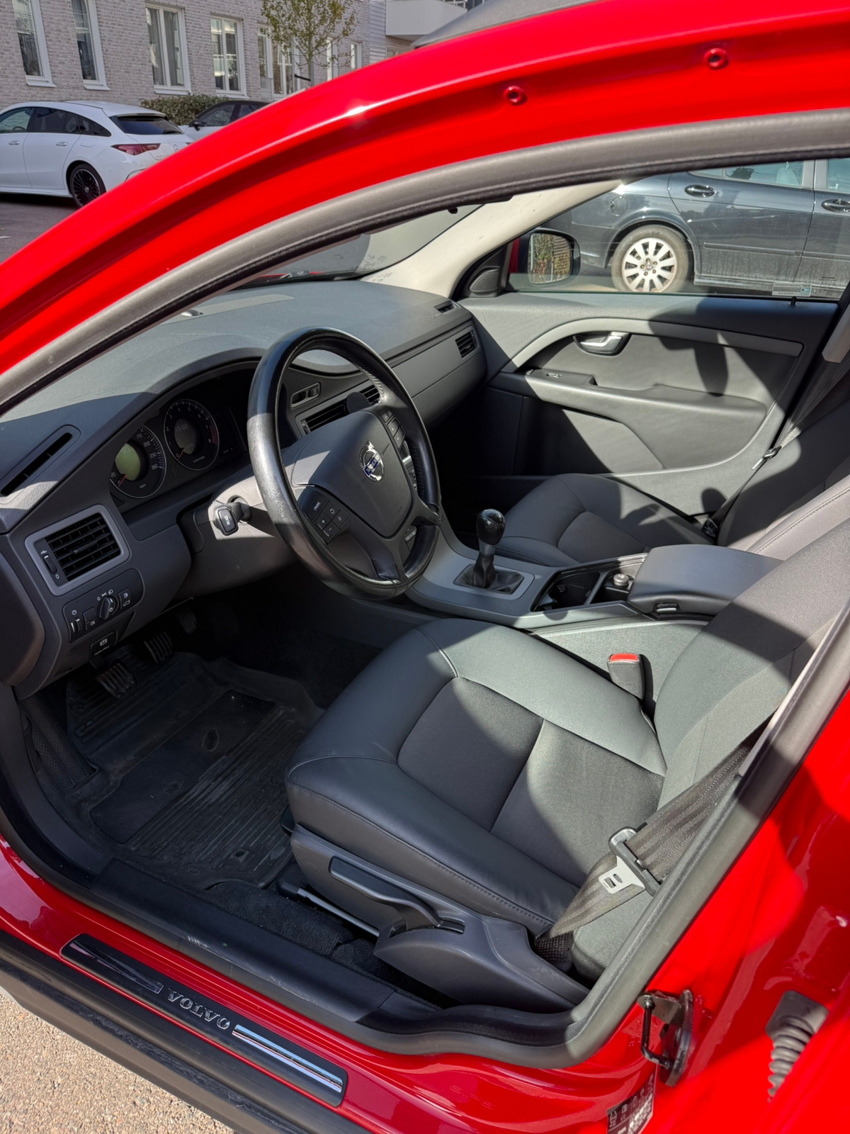 Volvo V70 2.5T Manuell 2010, kuva 4/7