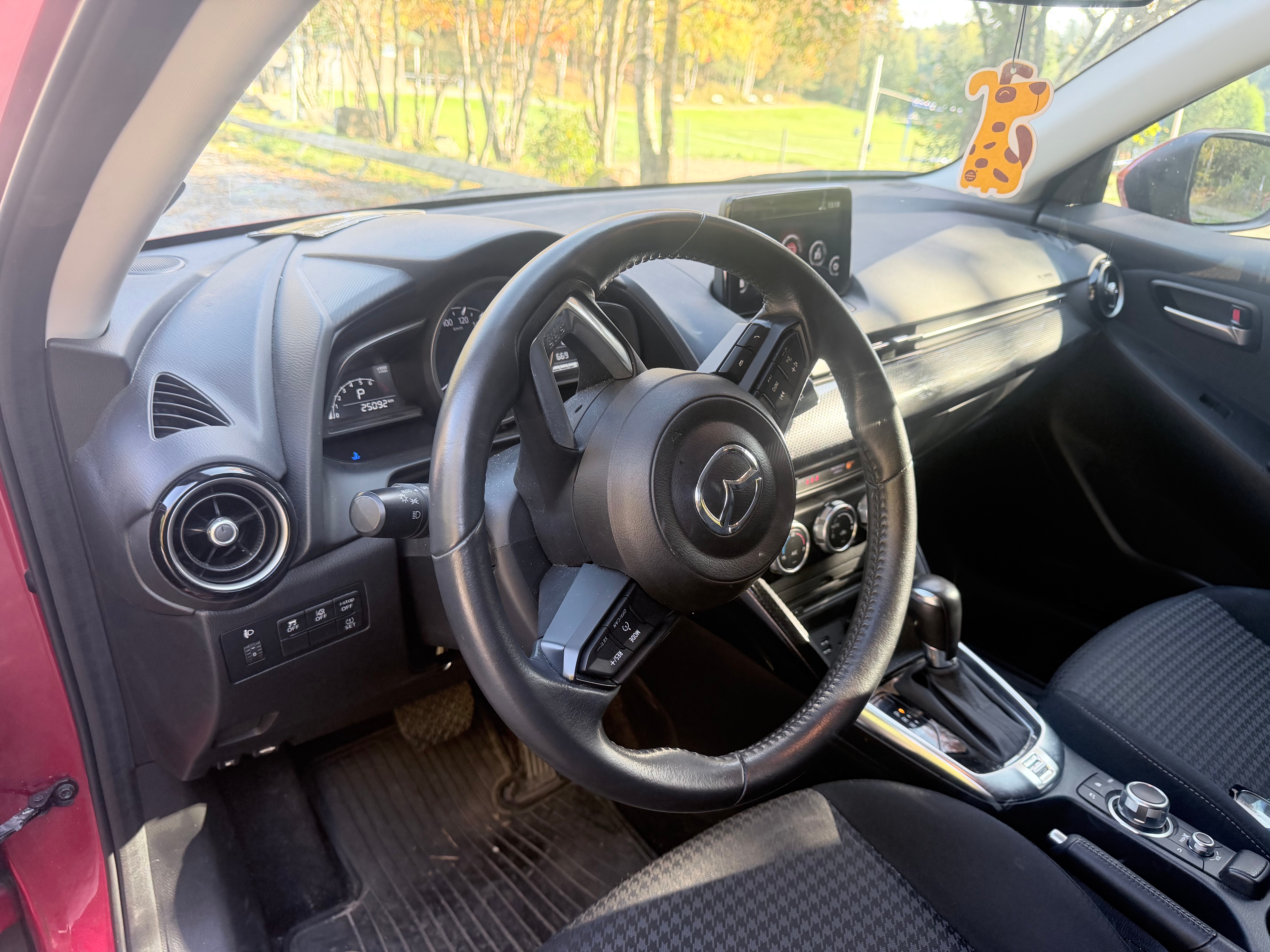 Mazda 2 2019, bild 6/6
