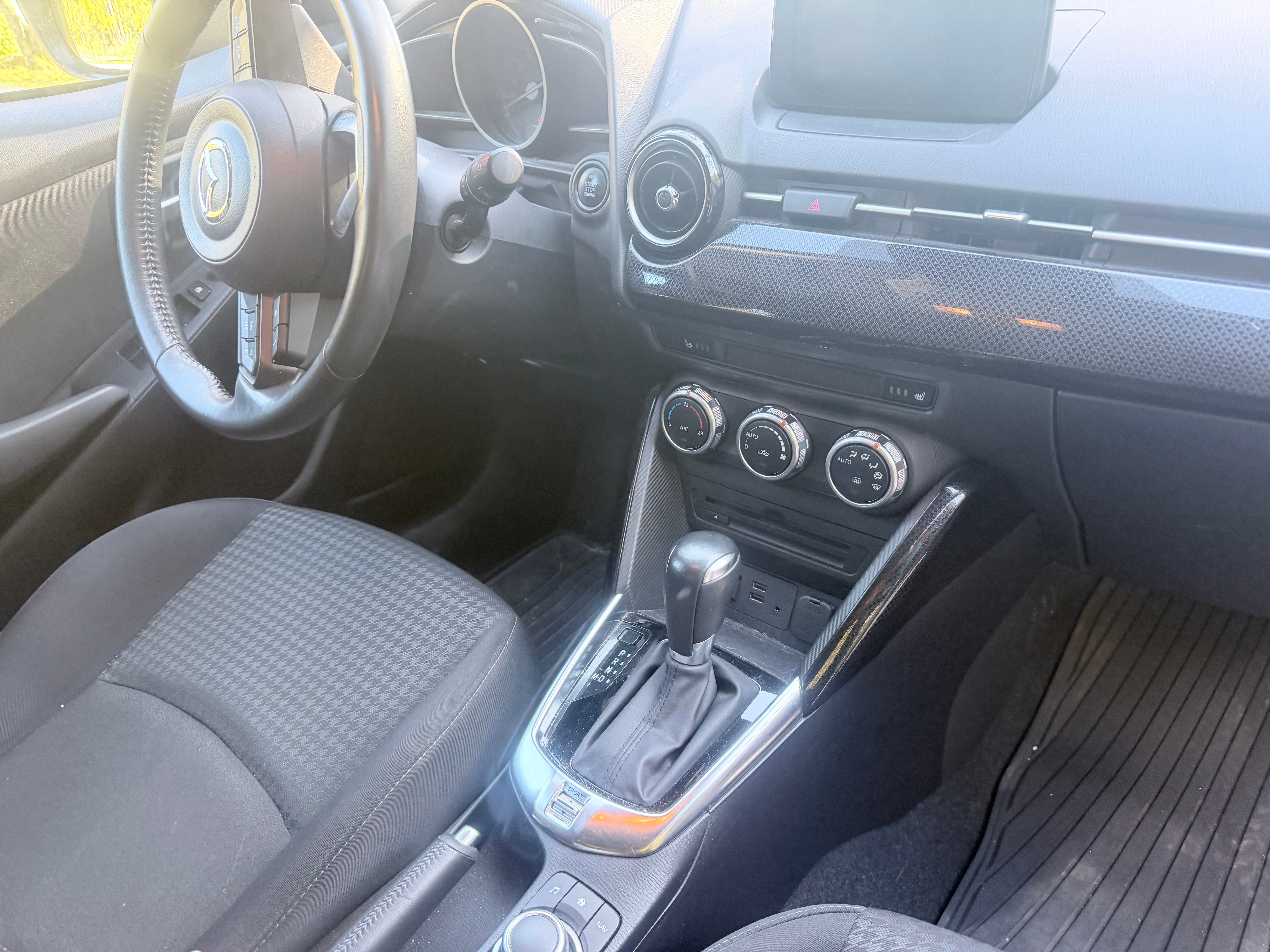 Mazda 2 2019, bild 3/6