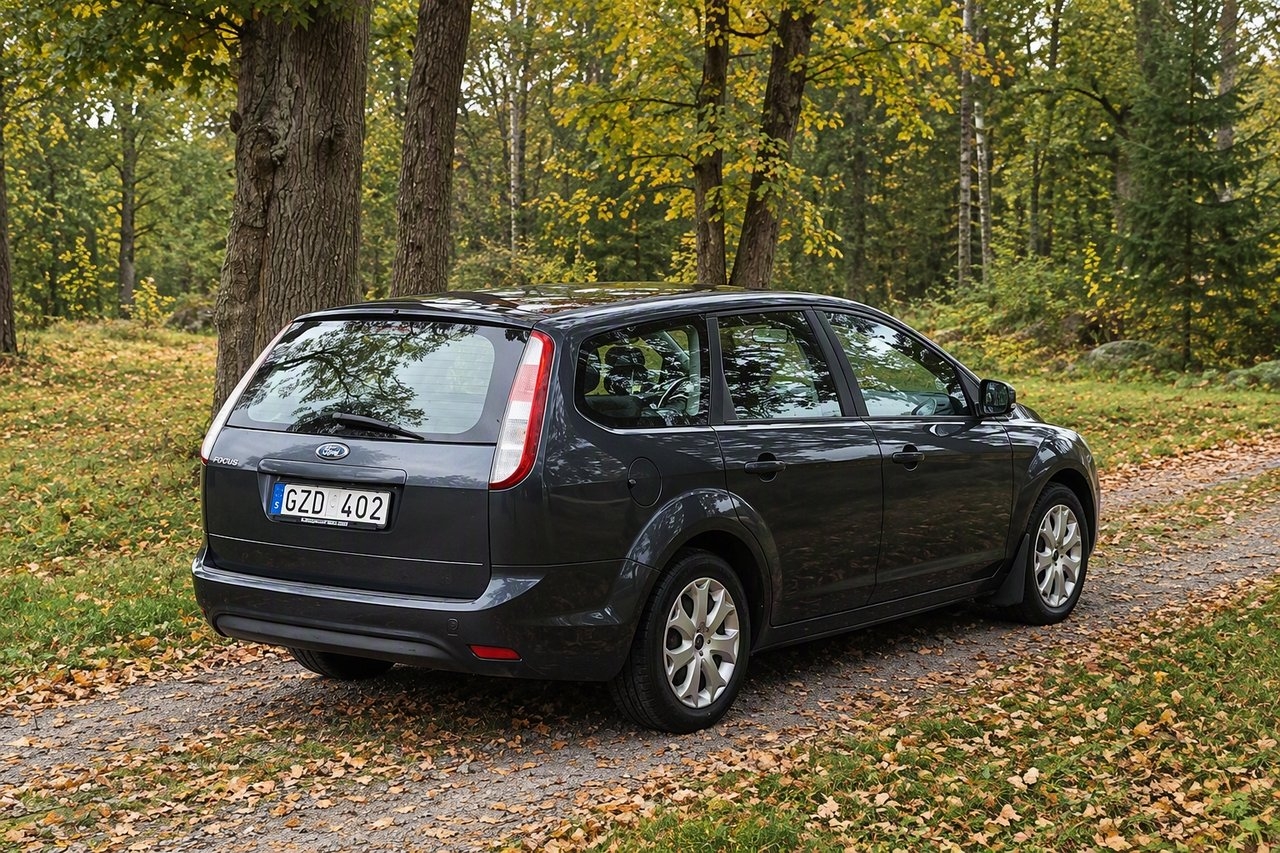 Ford Focus Kombi 1.8 Flexifuel Titanium 2010, bild 5/10