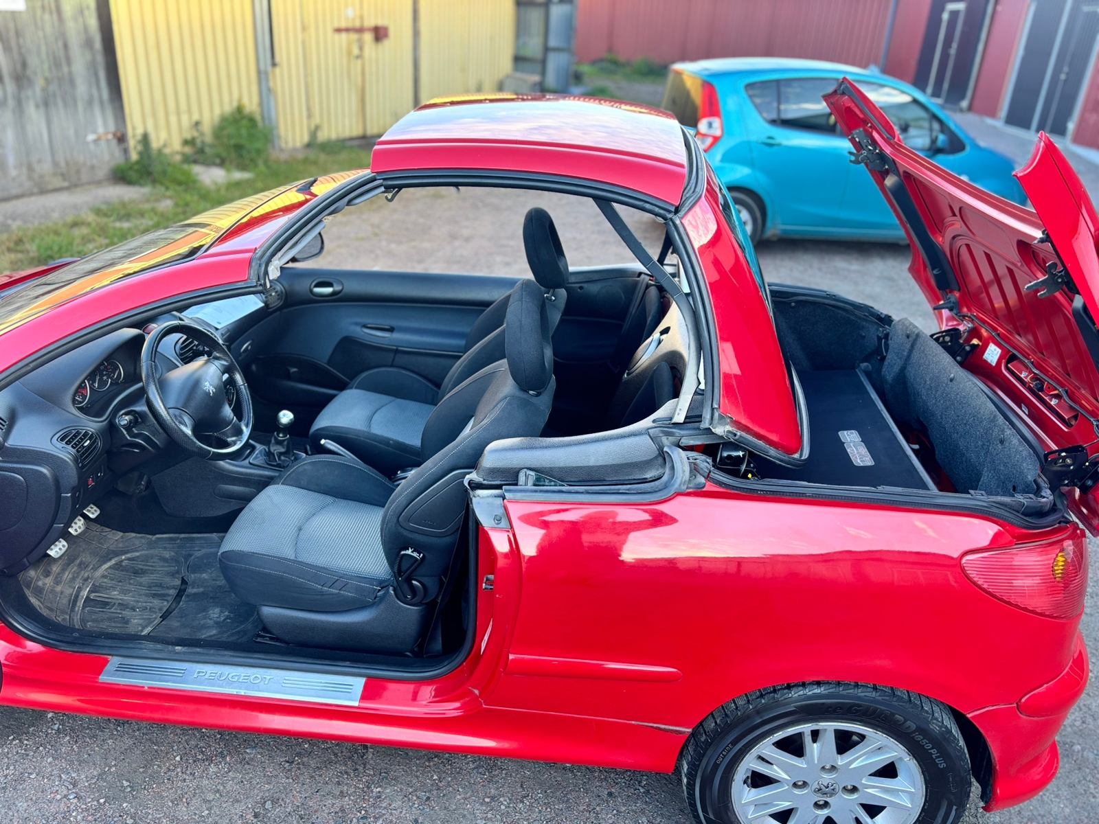 Peugeot 206 CC 1.6 Manuell 2006, bild 2/7