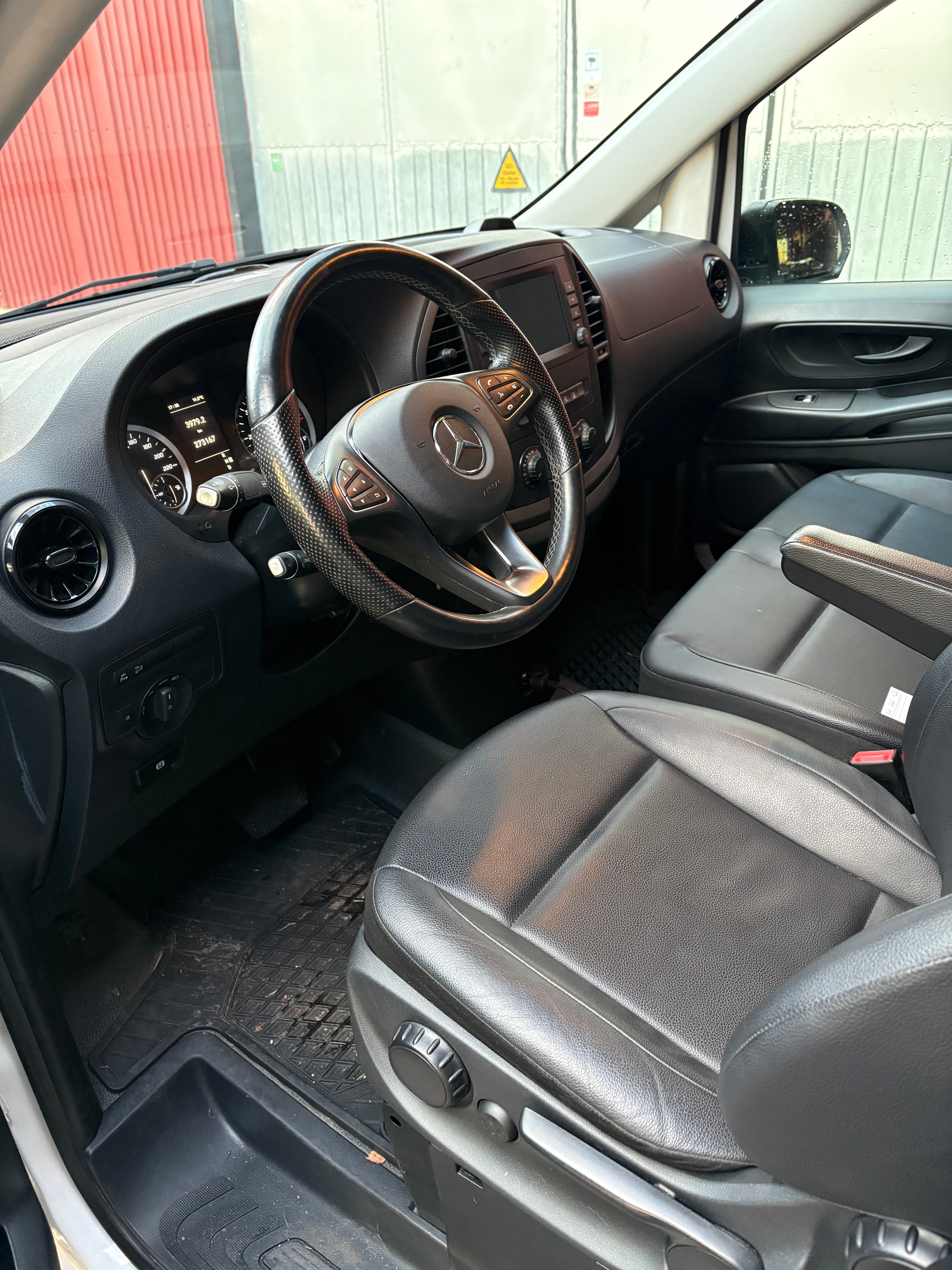 Mercedes-Benz Vito 2022, bild 3/6