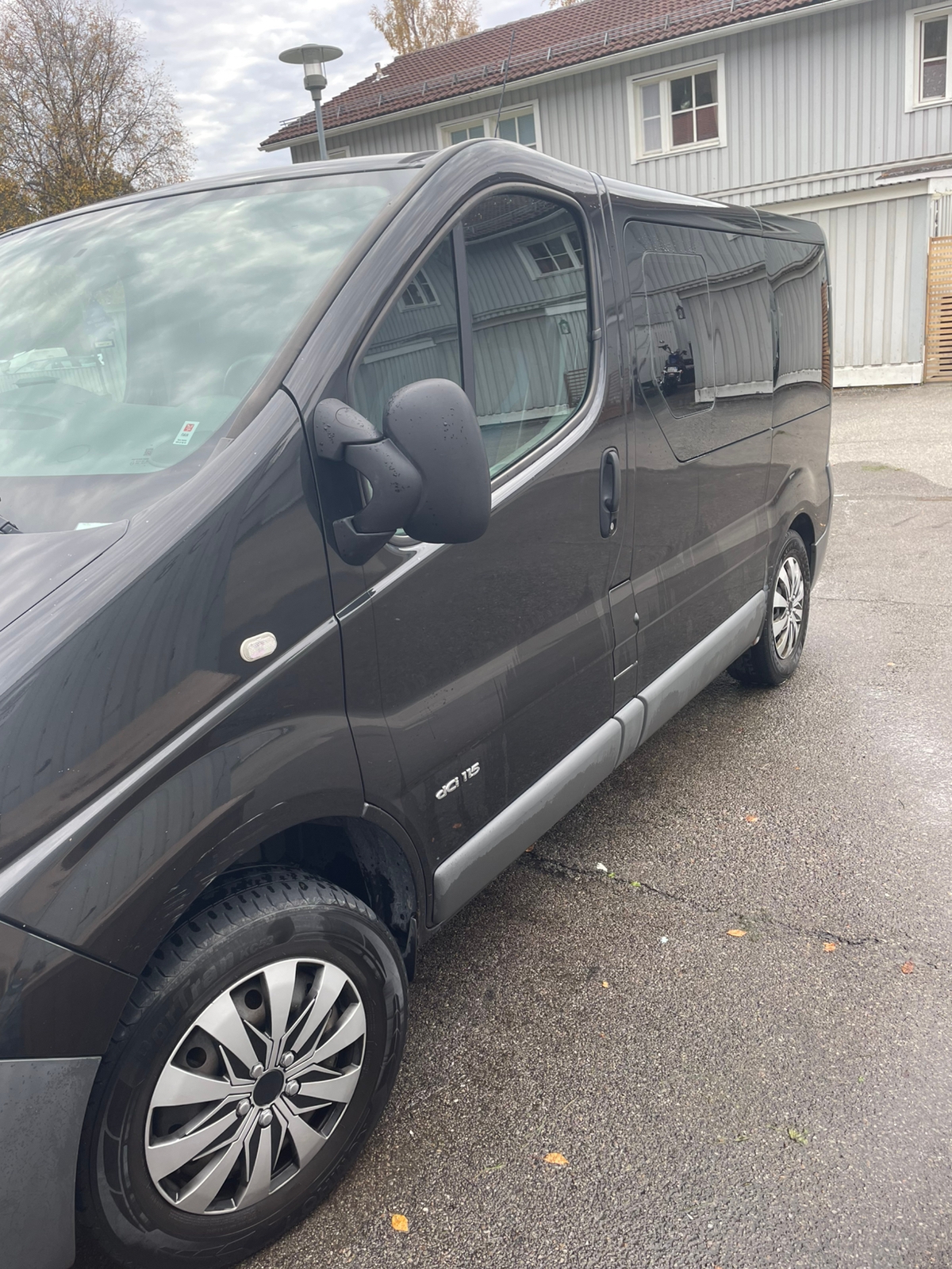 Renault Trafic 2011, kuva 2/10