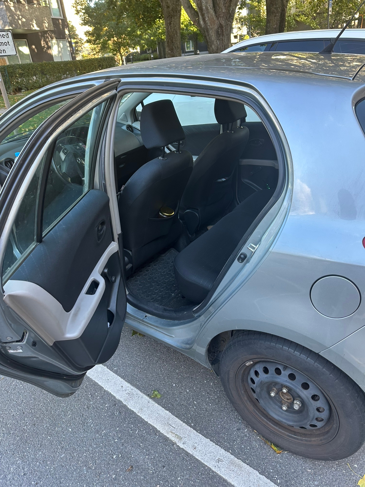 Toyota Yaris 5-dörrar 1.3 VVT-i Manuell 2007, photo 6/6
