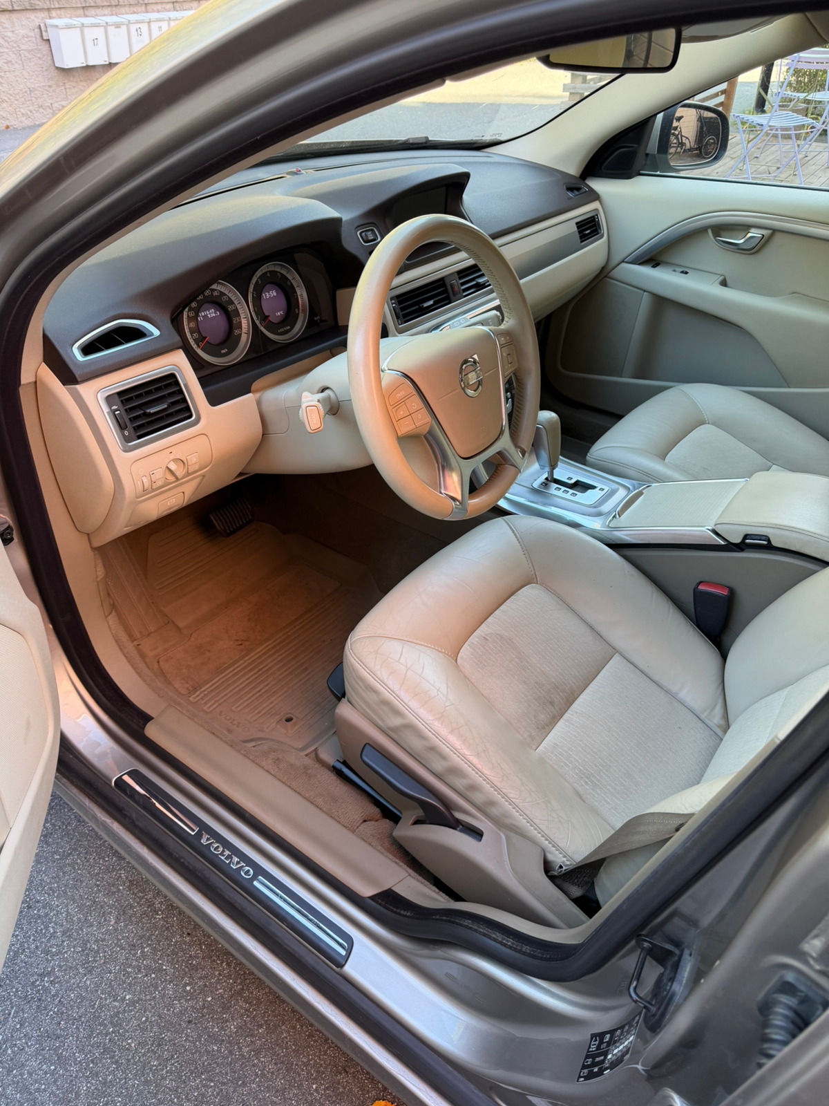 Volvo V70 T4 Powershift 2012, bild 3/5