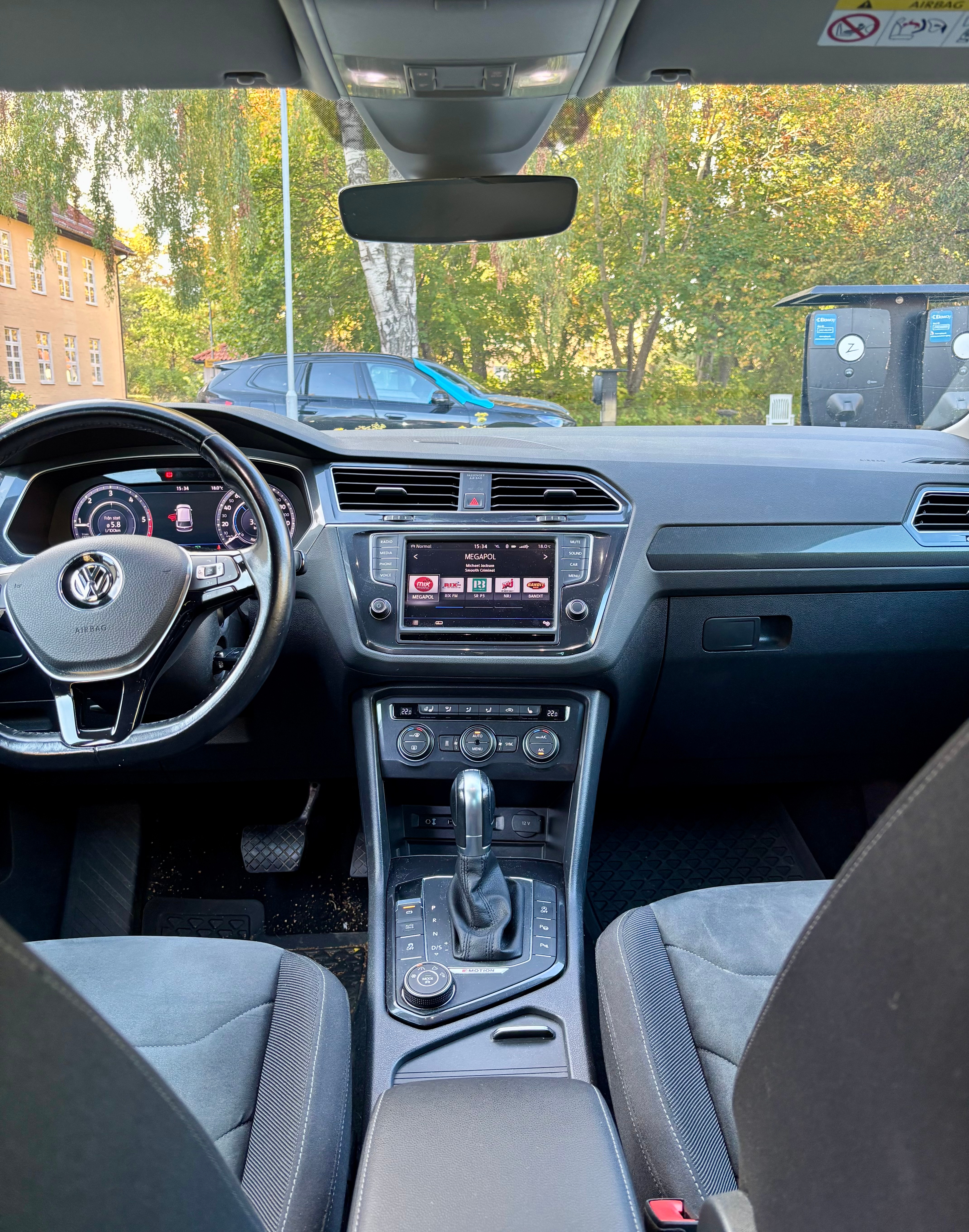 Volkswagen Tiguan 2017, bild 3/3
