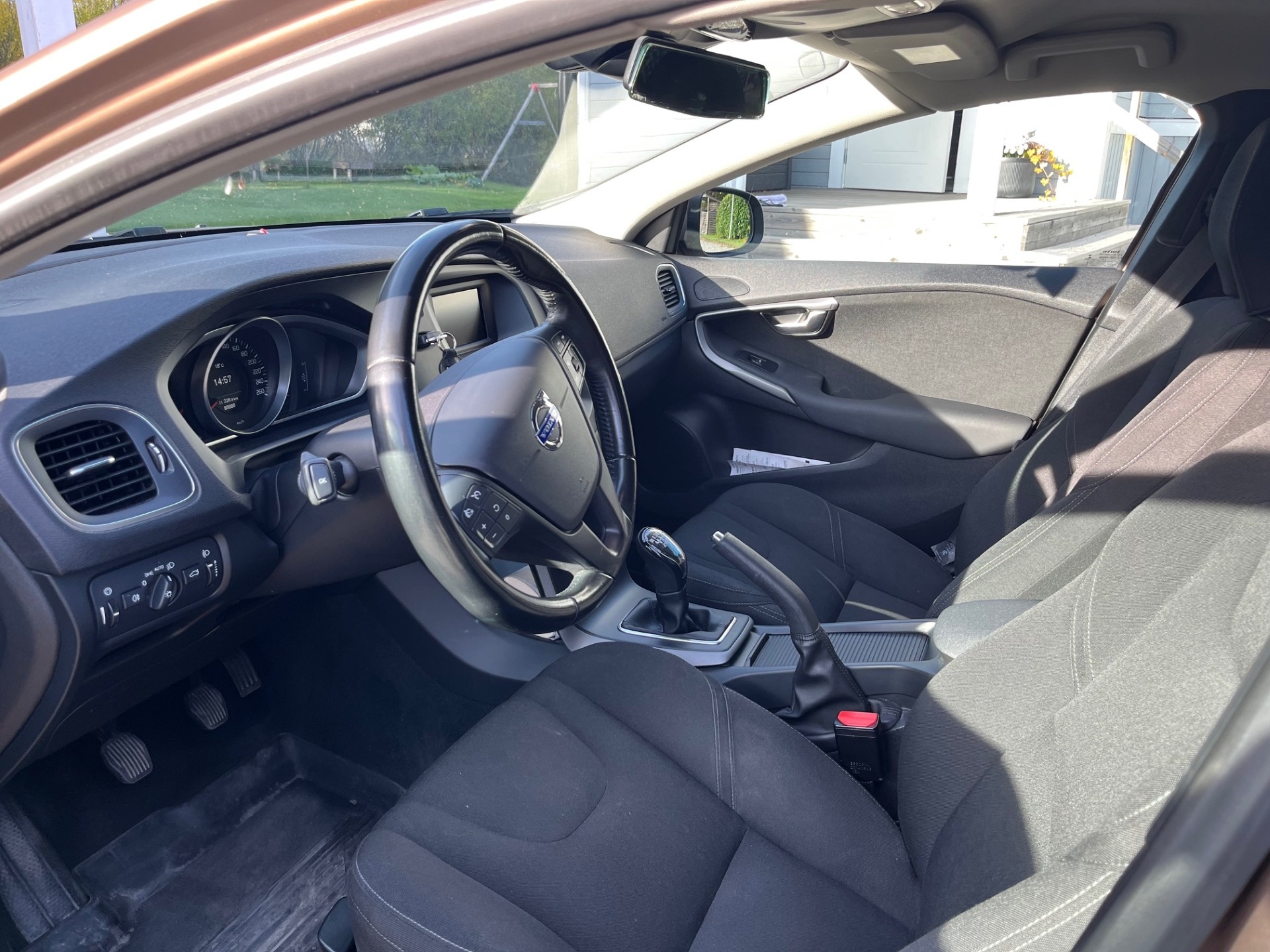 Volvo V40 T2 Manuell 2015, photo 6/7