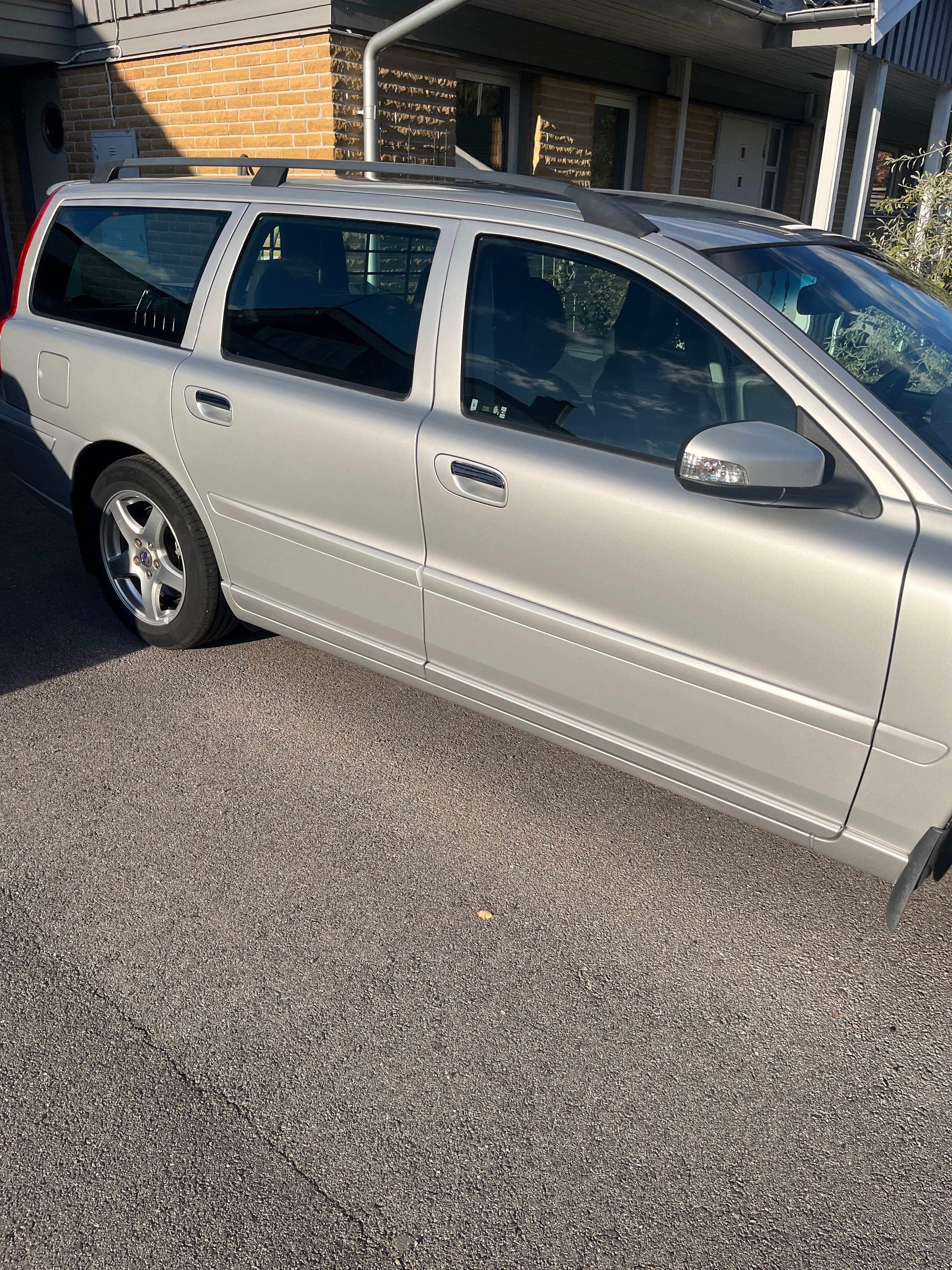 Volvo V70 2.4 Manuell 2008, bild 3/4