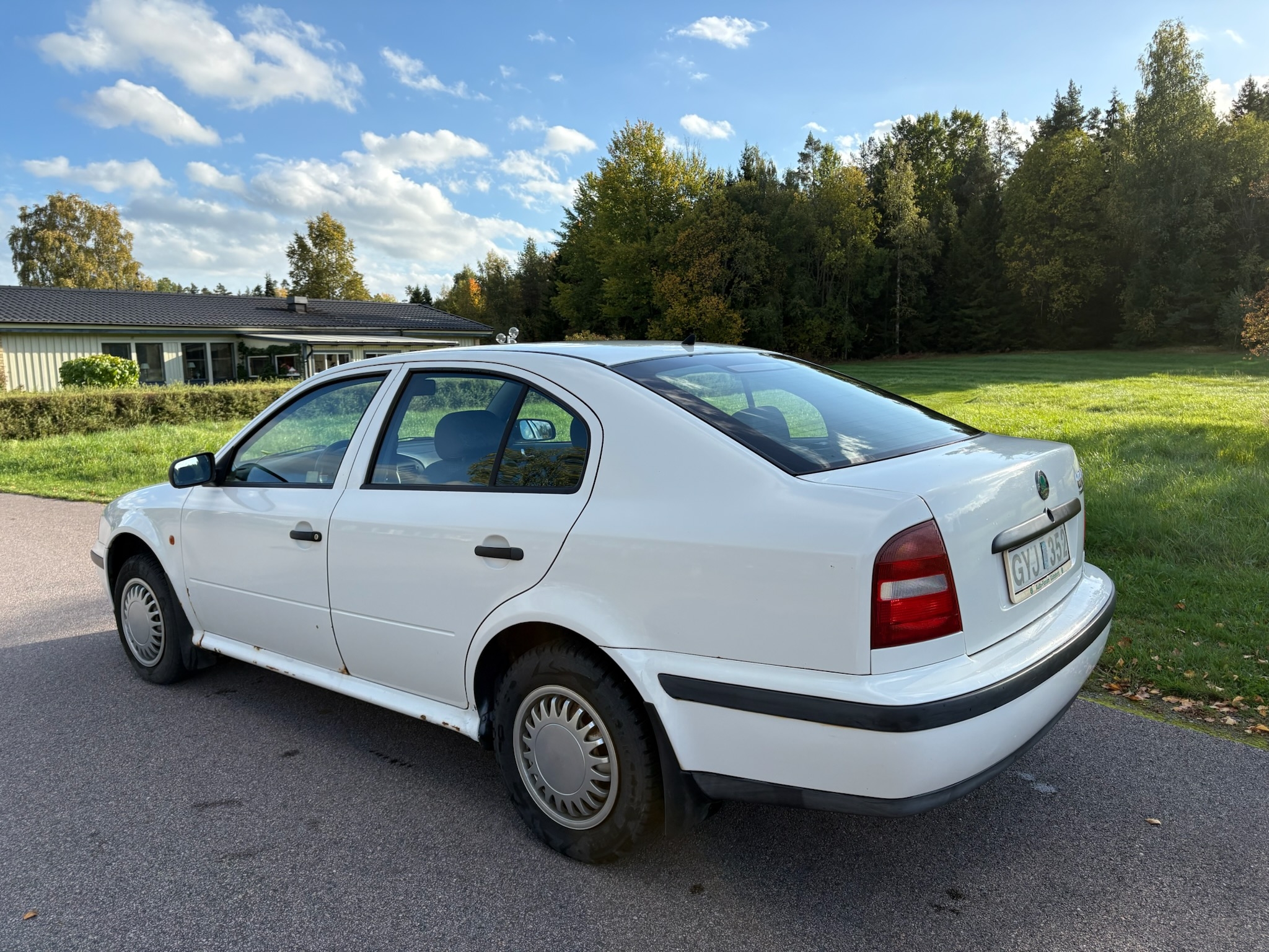 Skoda Octavia 1.6 Manuell 1999, bild 4/8