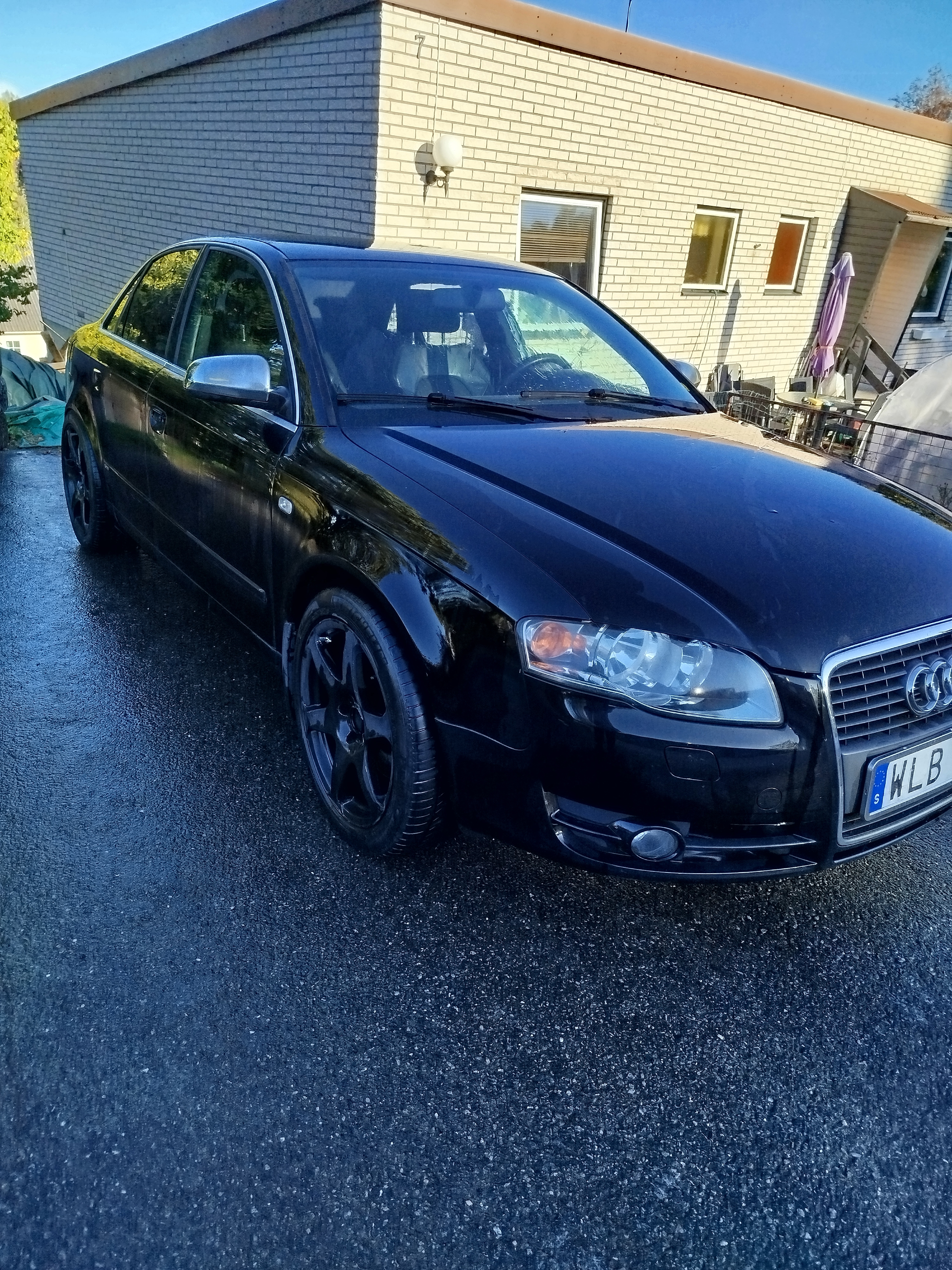 Audi A4 Sedan 2.0 TFSI Manuell 2005, bild 2/5