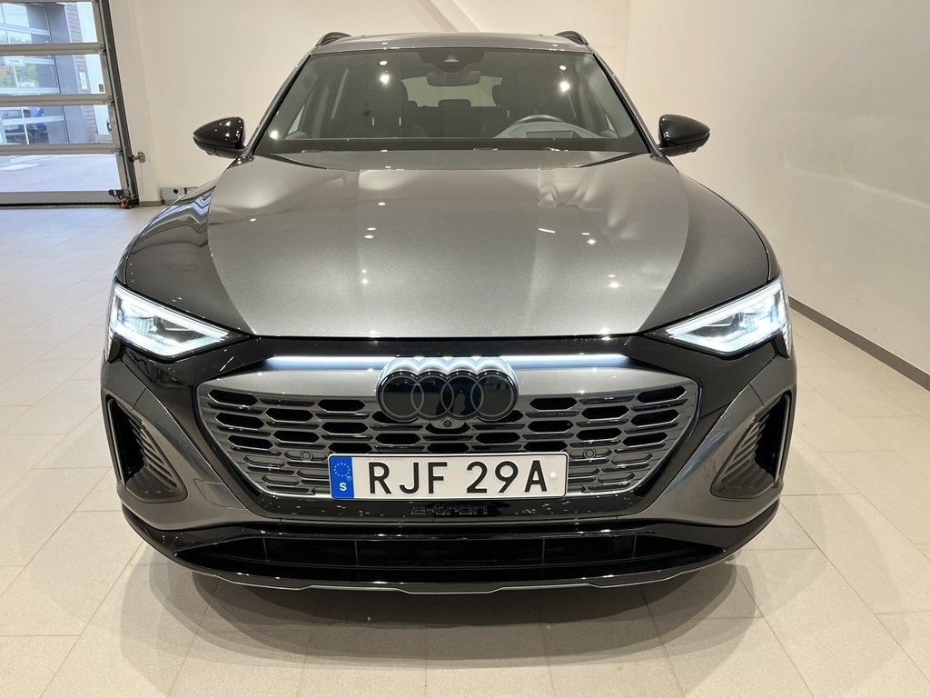 Audi Q8 e-tron 2024, bild 2/10