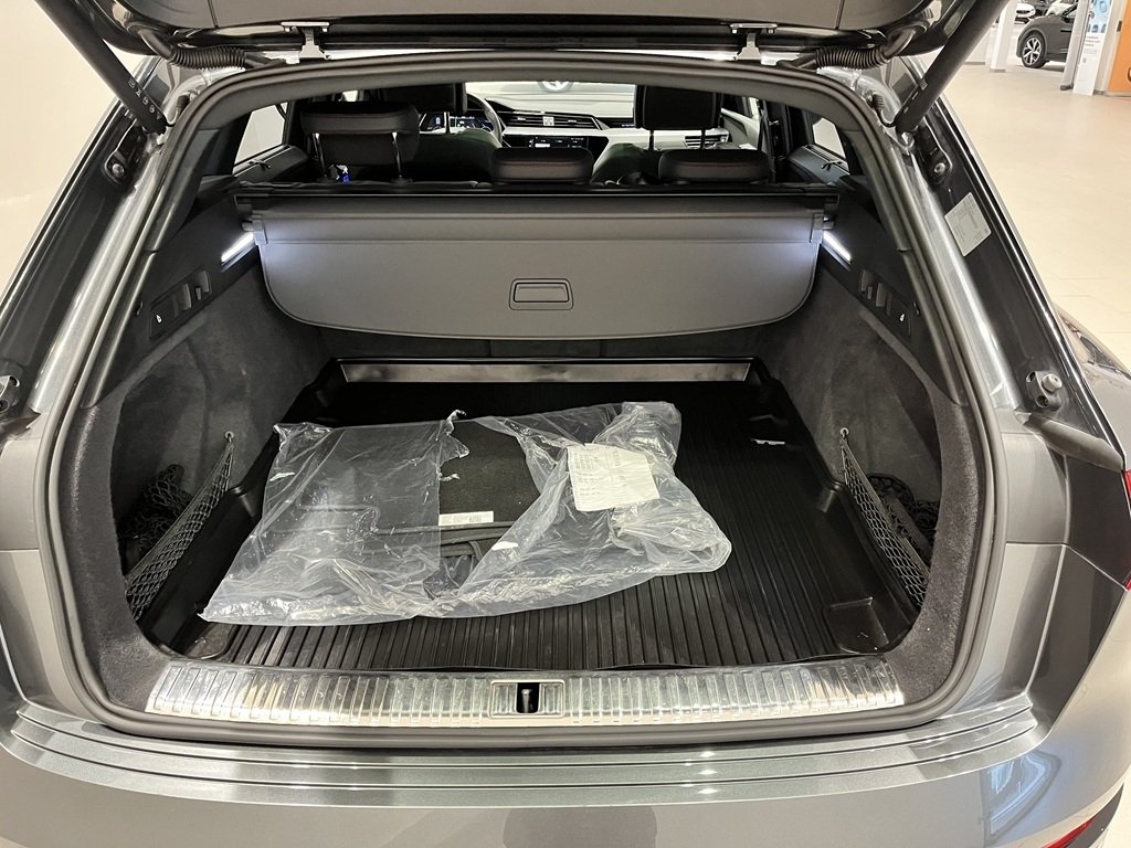 Audi Q8 e-tron 2024, bild 7/10