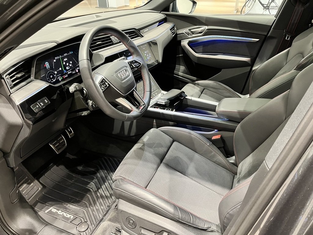 Audi Q8 e-tron 2024, bild 6/10