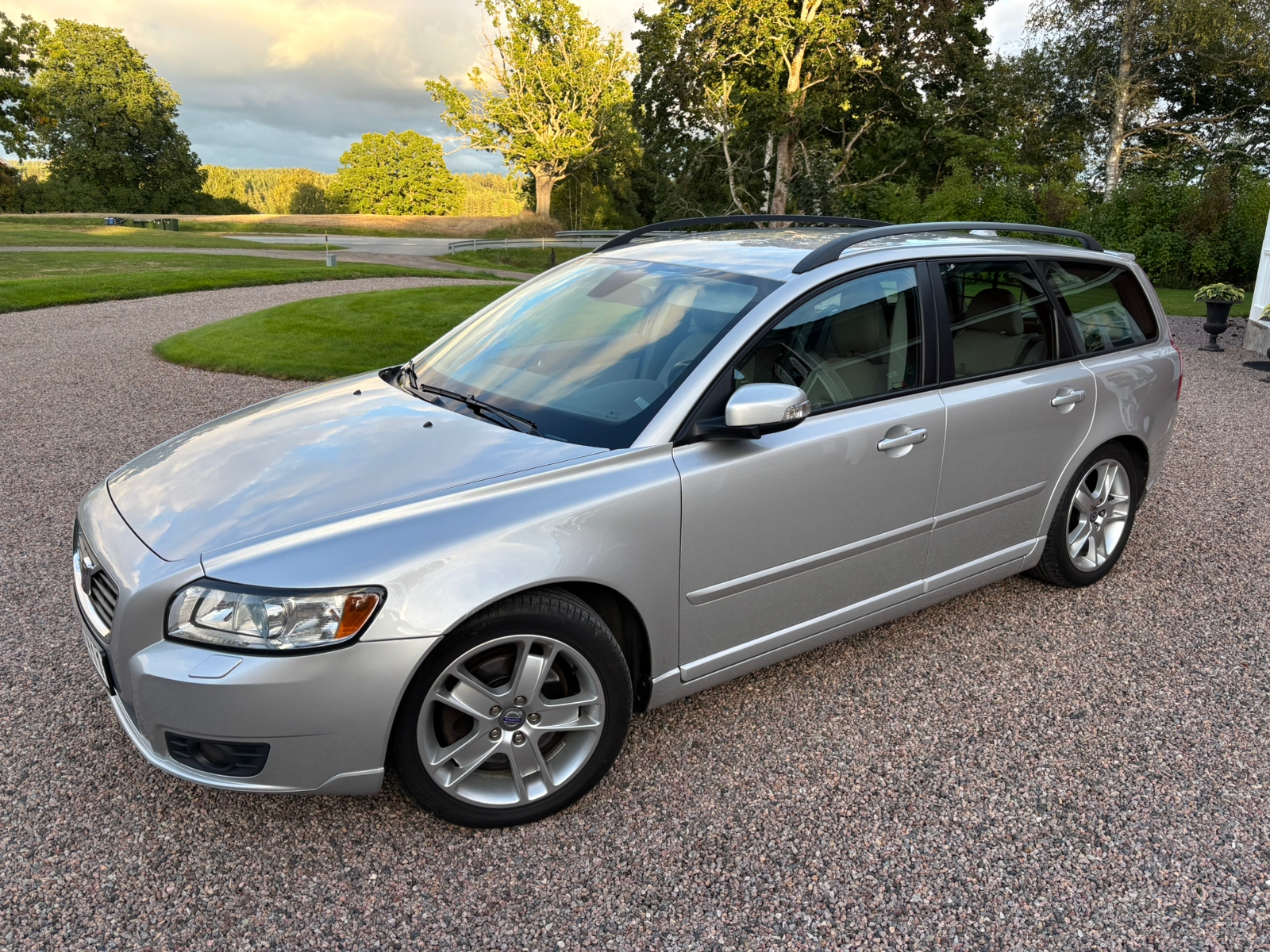 Volvo V50