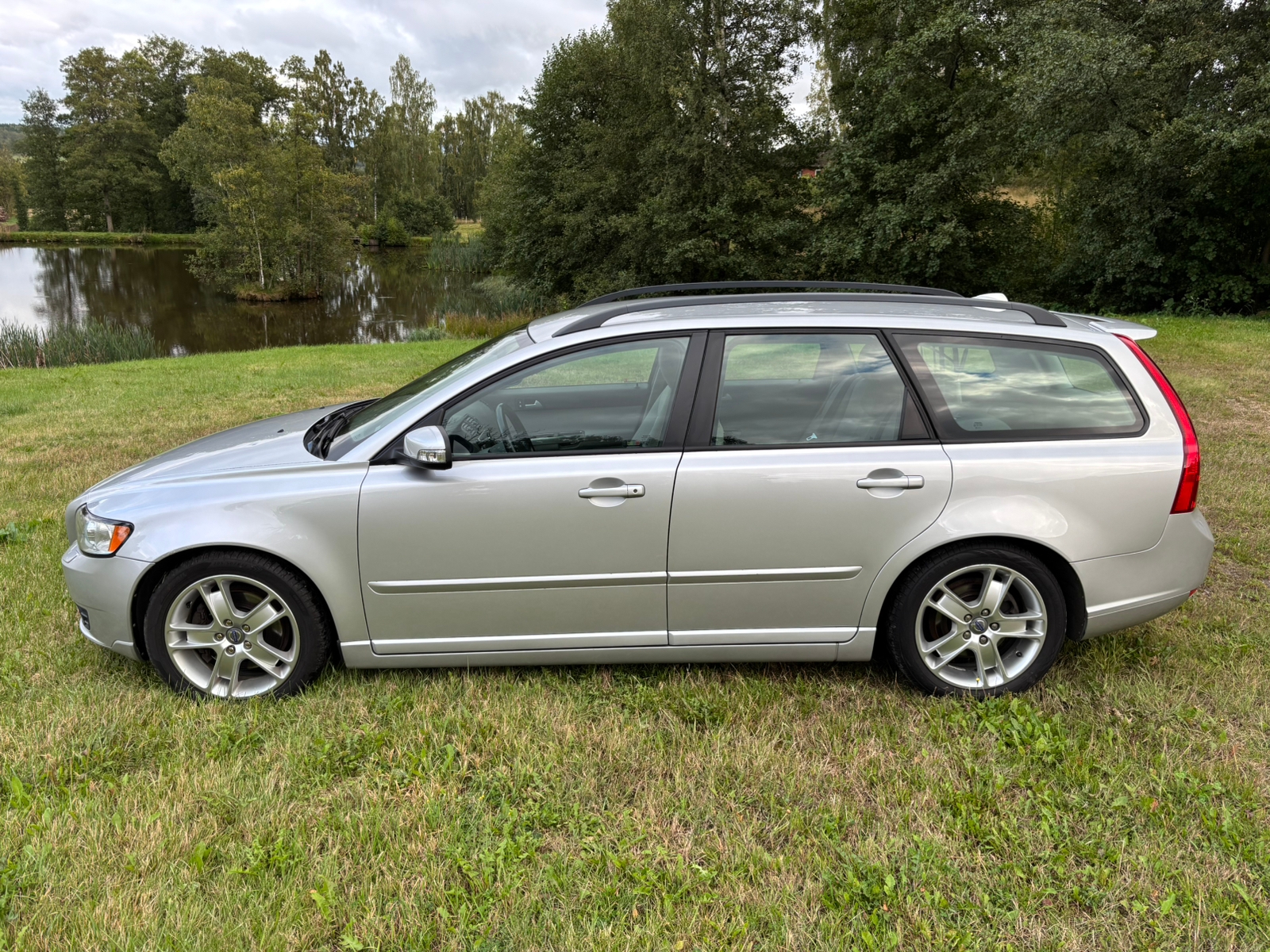 Volvo V50 2.4i 2009, bild 2/10