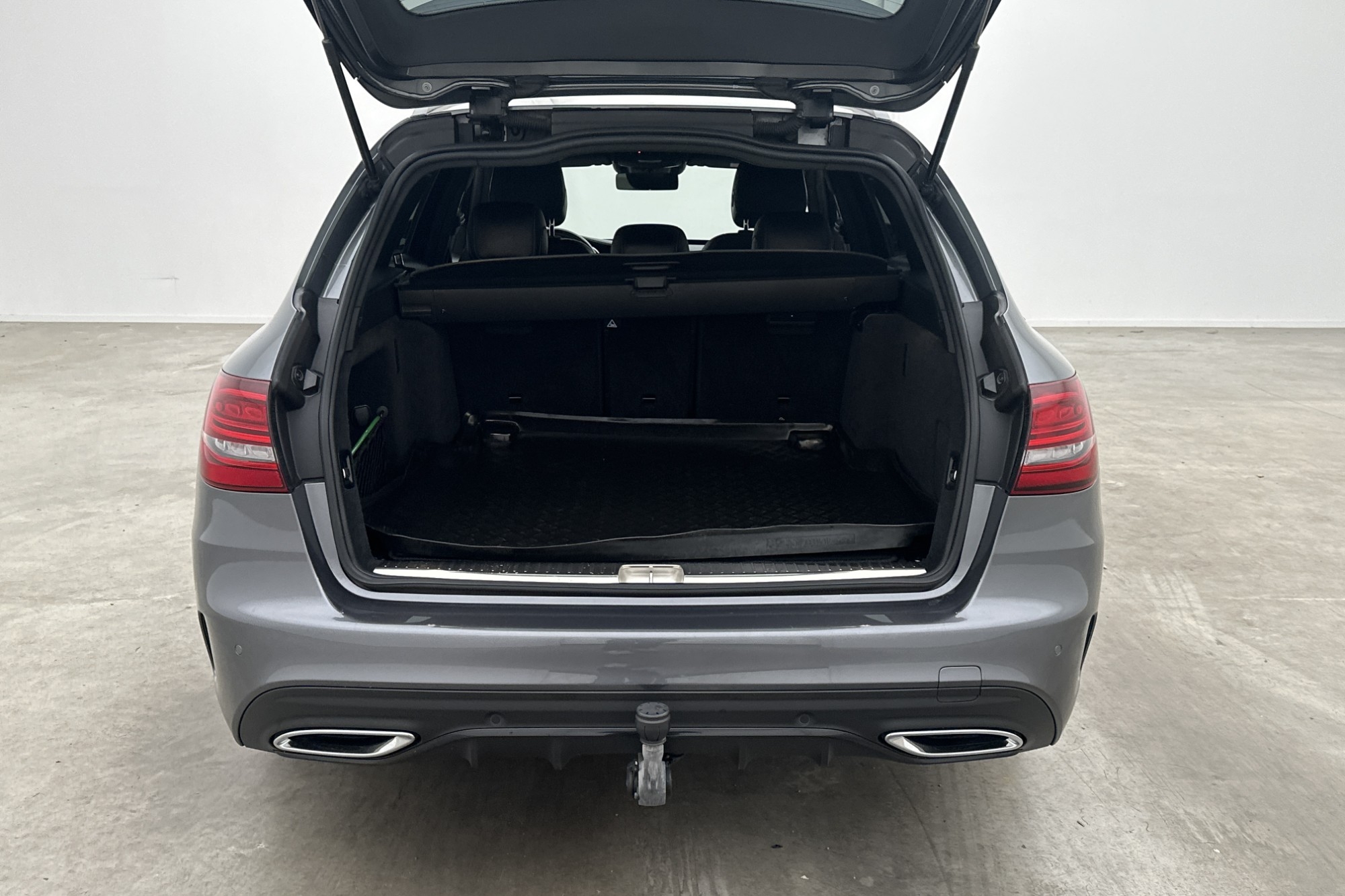 Mercedes-Benz C 2021, photo 3/10