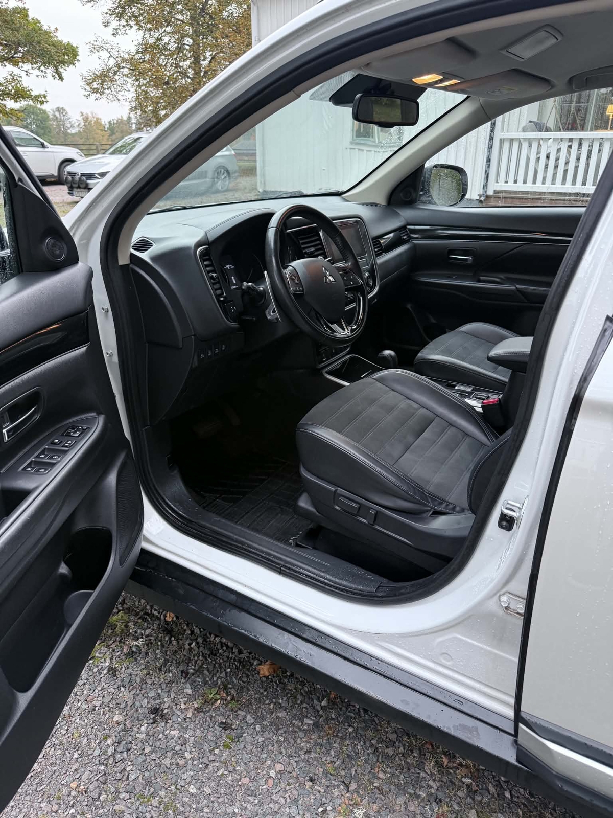 Mitsubishi Outlander 2.0 4WD CVT 2019, bild 5/8