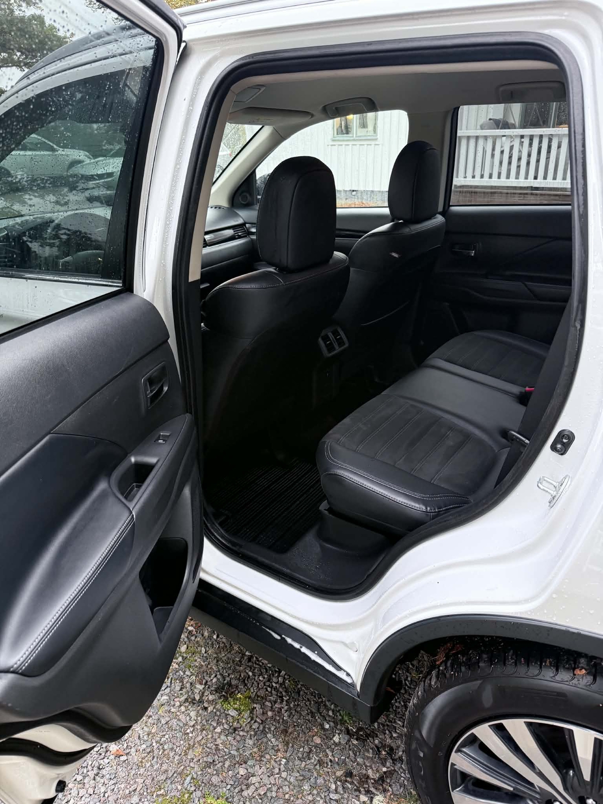 Mitsubishi Outlander 2.0 4WD CVT 2019, bild 6/8