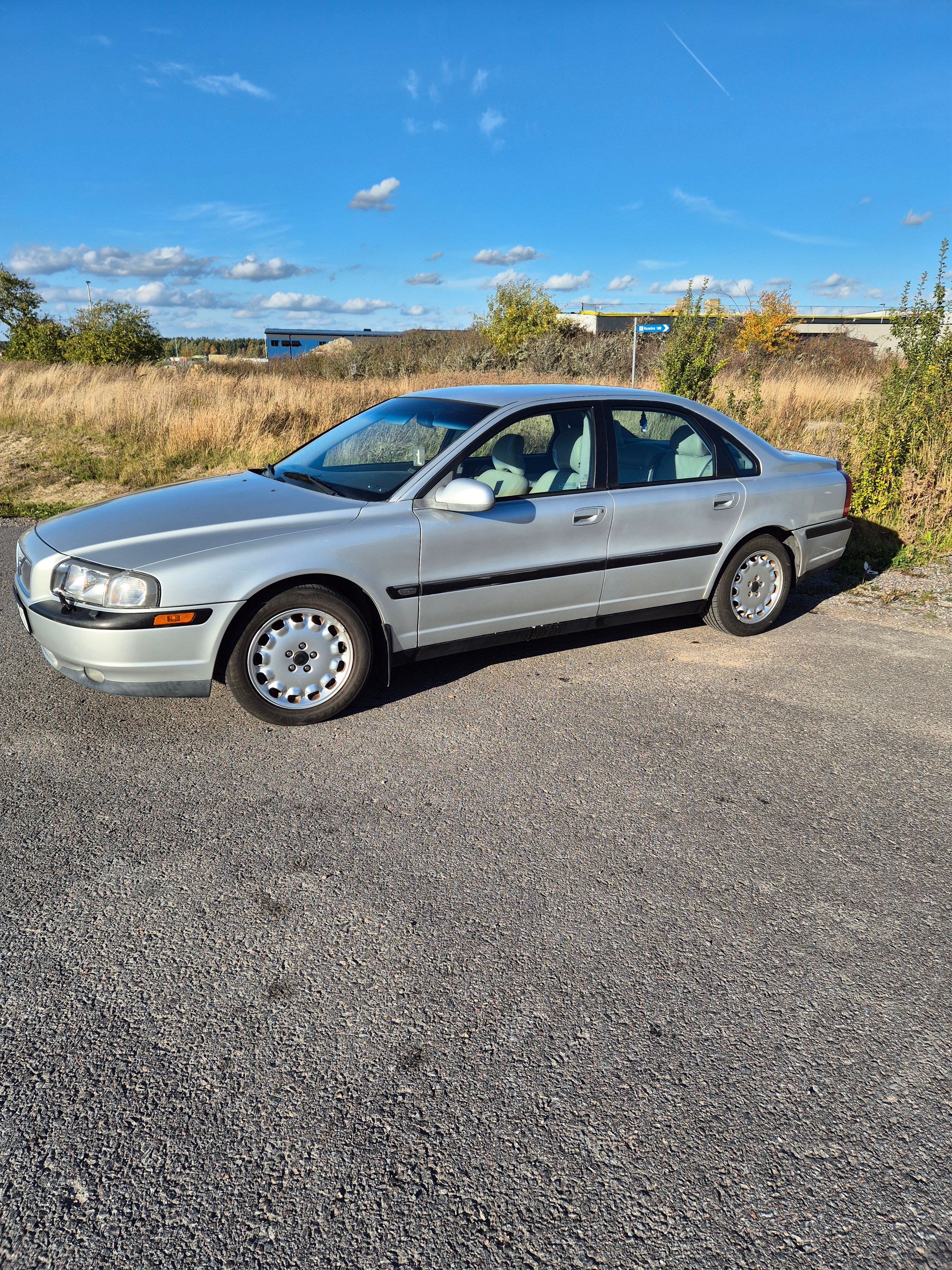 Volvo S80 2.4 Manuell 1999, kuva 2/10