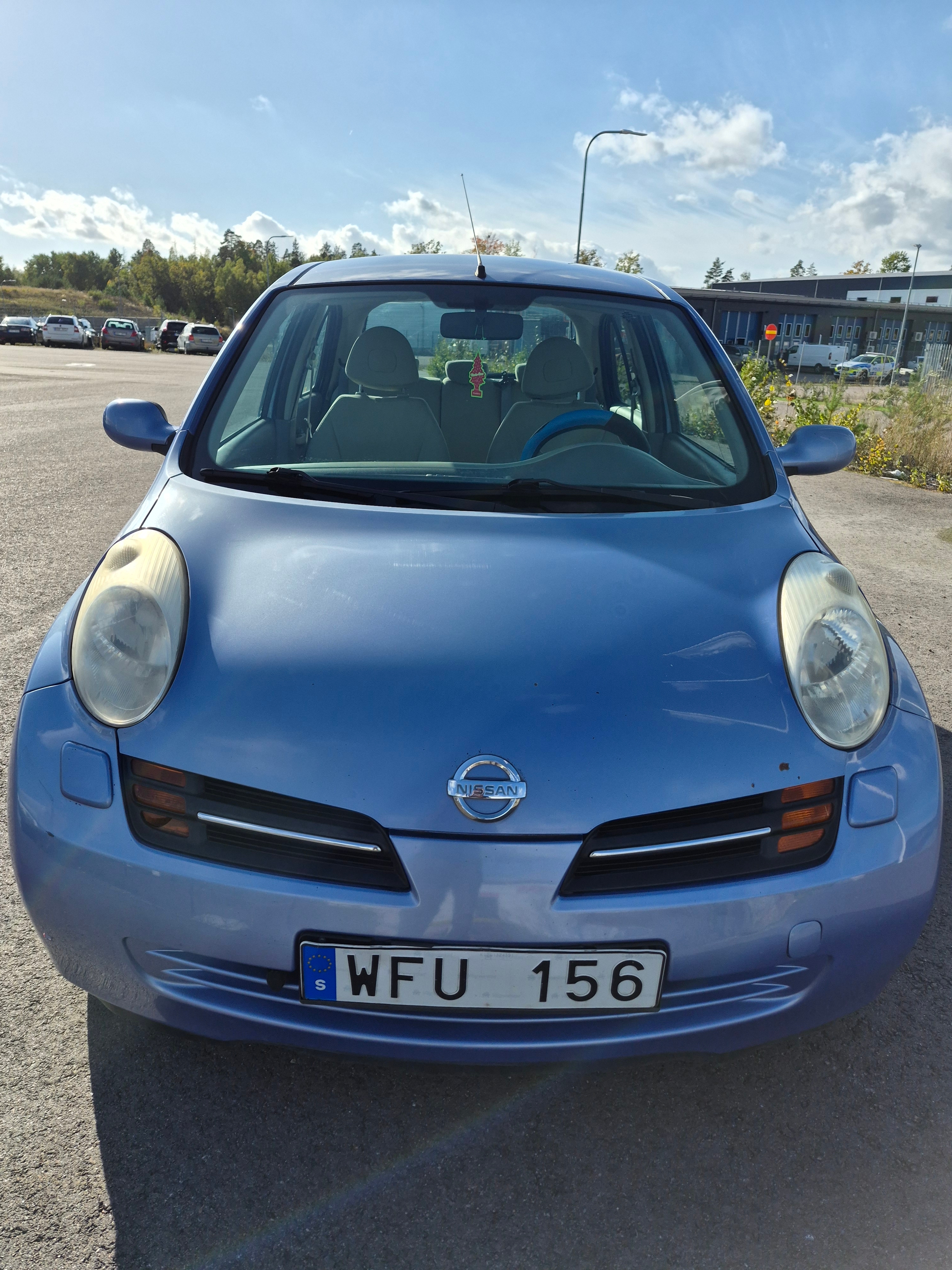 Nissan Micra 5-dörrar 1.2 Manuell 2005, bild 2/5