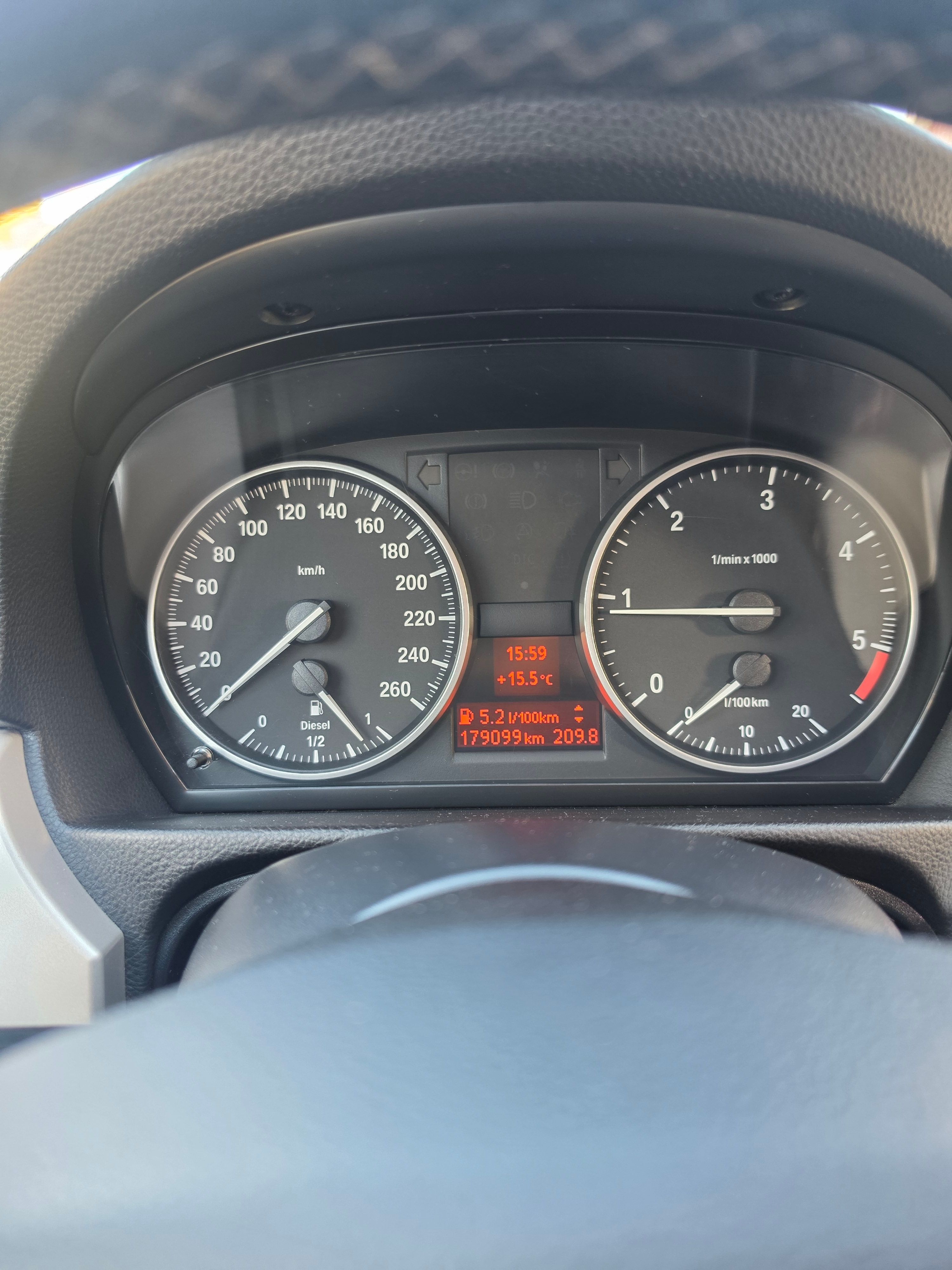 BMW 320 2010, bild 4/10