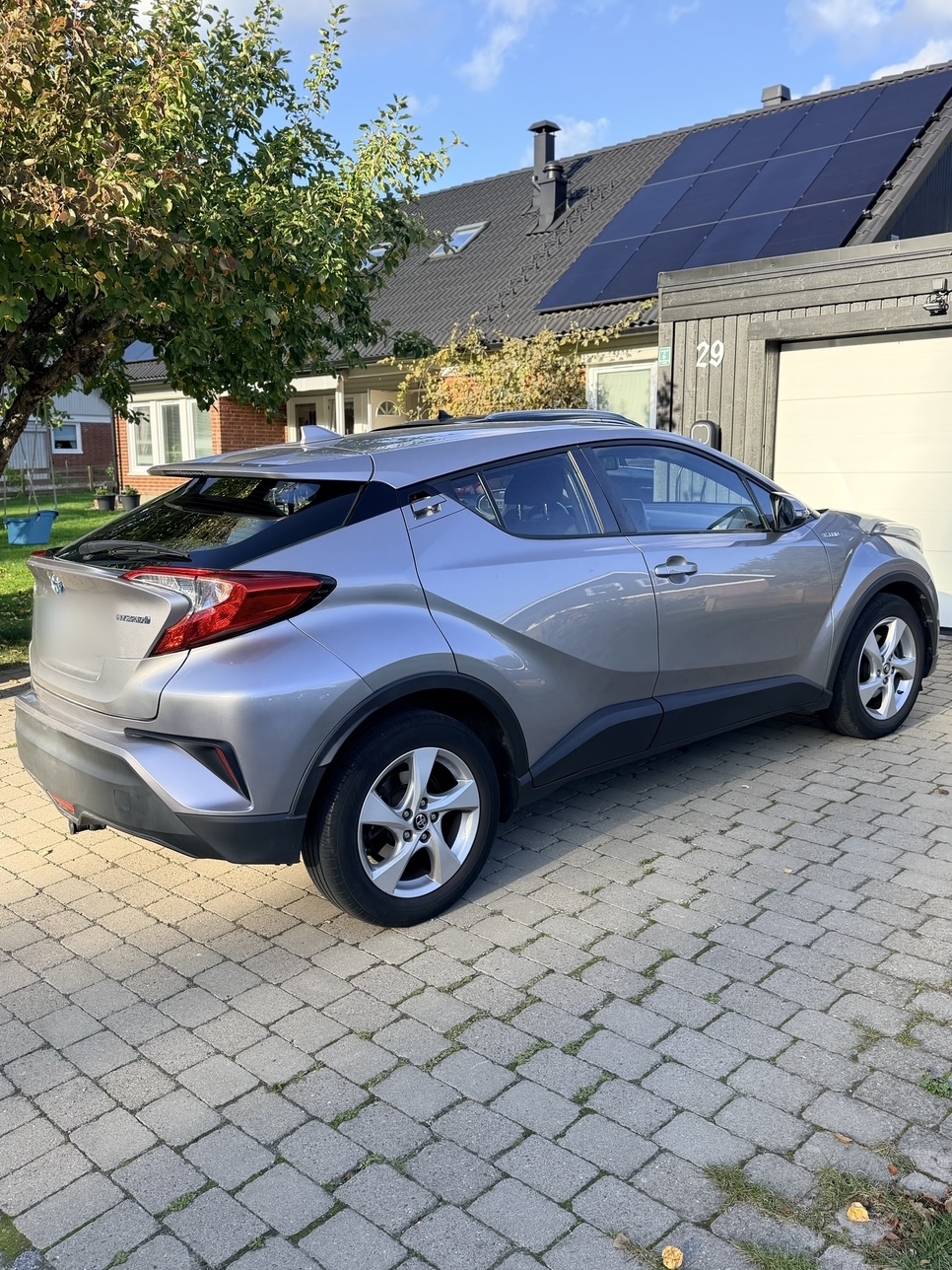 Toyota C-HR Hybrid CVT 2019, bild 5/8