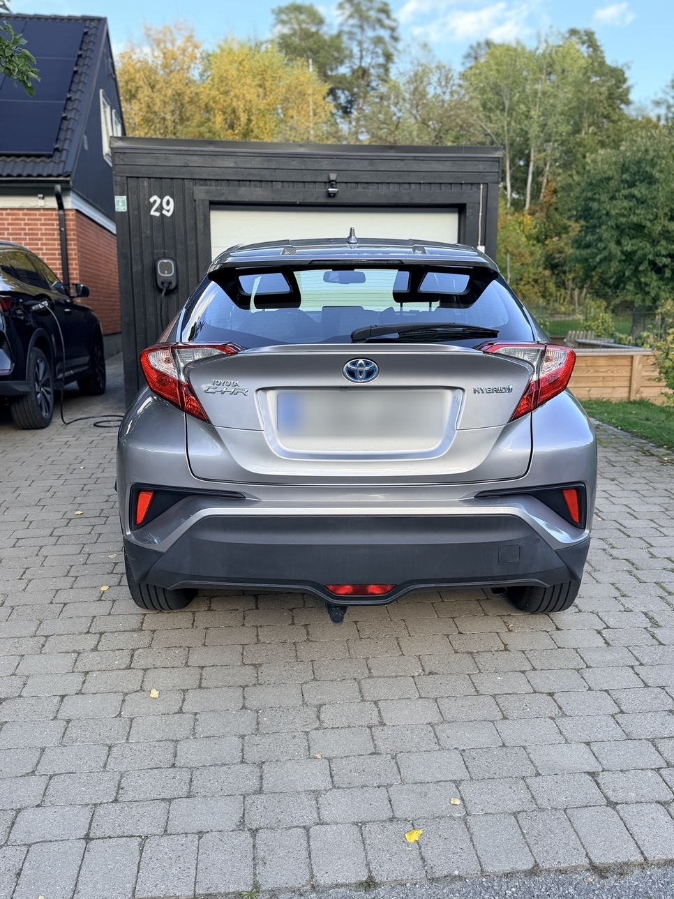 Toyota C-HR Hybrid CVT 2019, bild 7/8