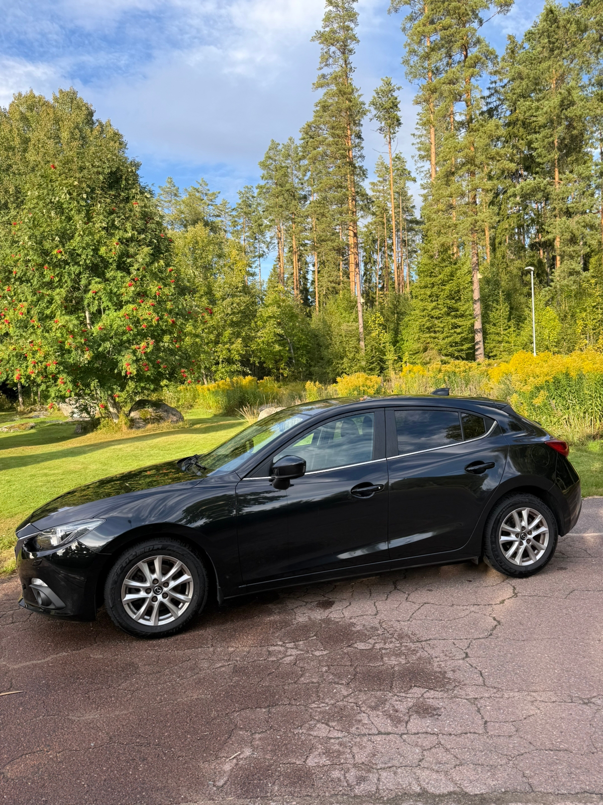 Mazda 3 Sport 2.0 SKYACTIV-G Manuell 2014, kuva 2/5