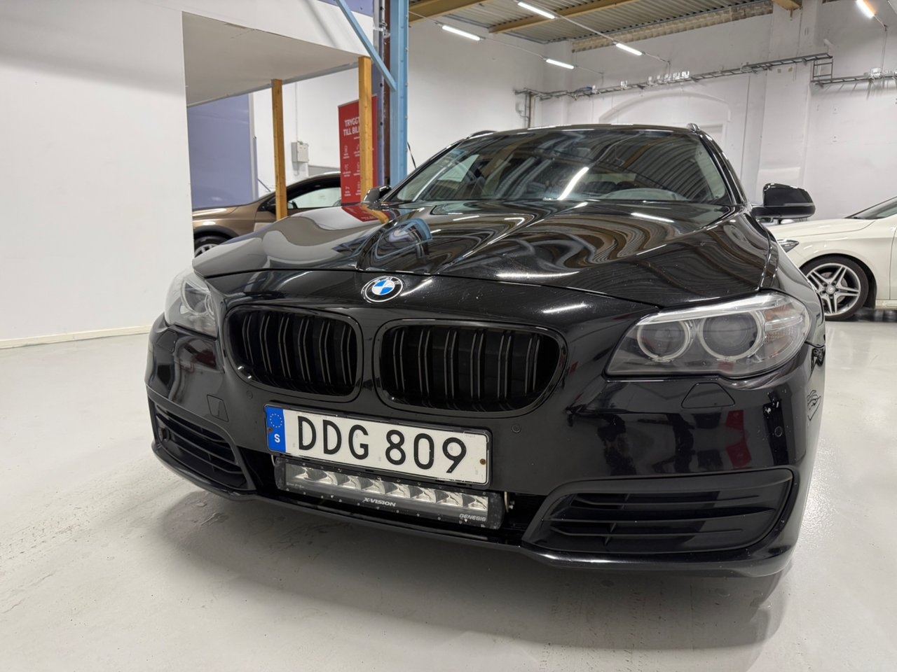 BMW 530 2014, bild 2/10