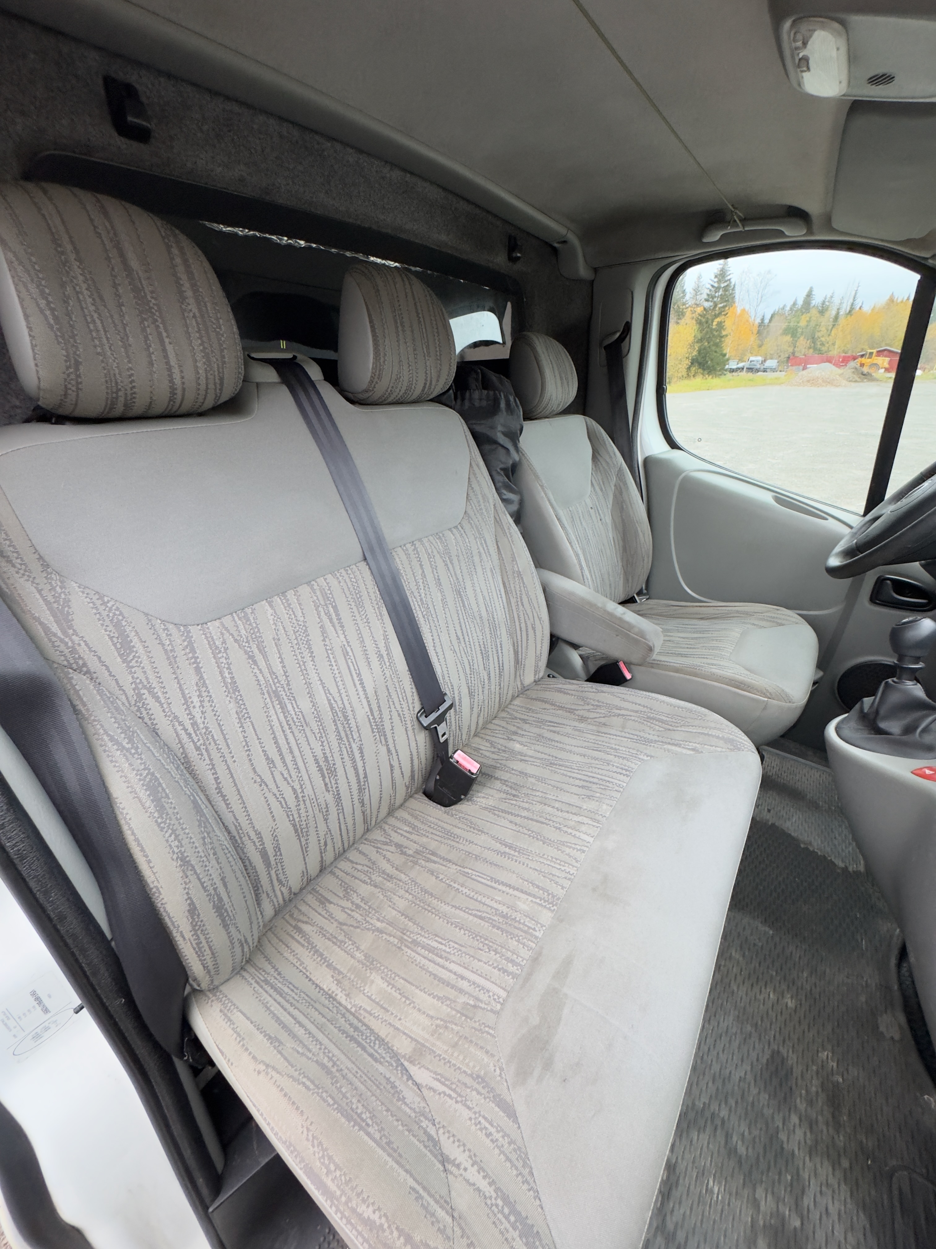 Nissan Primastar 2.9t 2.0 dCi Manuell 2011, bild 5/8