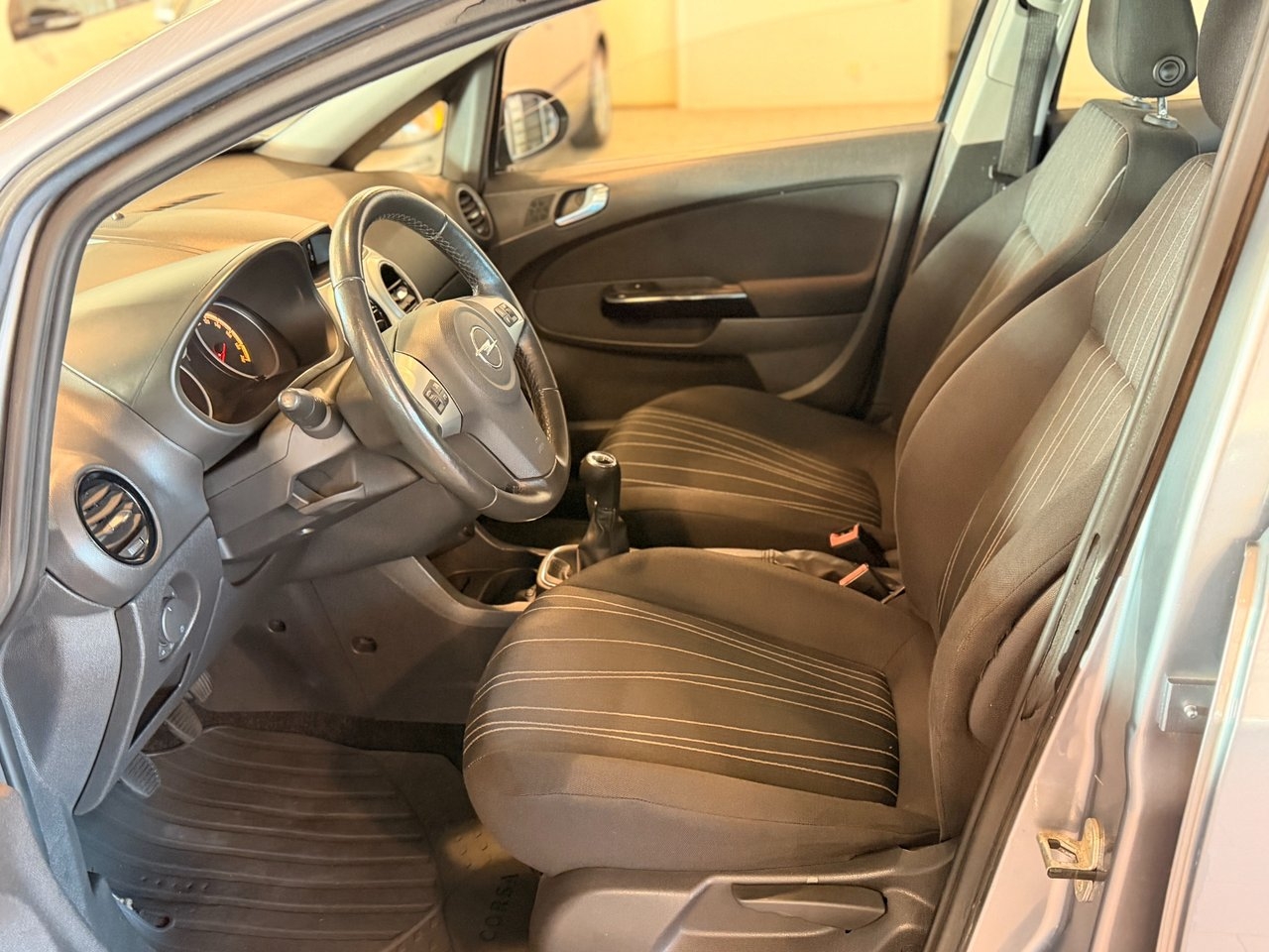Opel Corsa 5-dörrar 1.2 Twinport Euro 4 2010, photo 7/9
