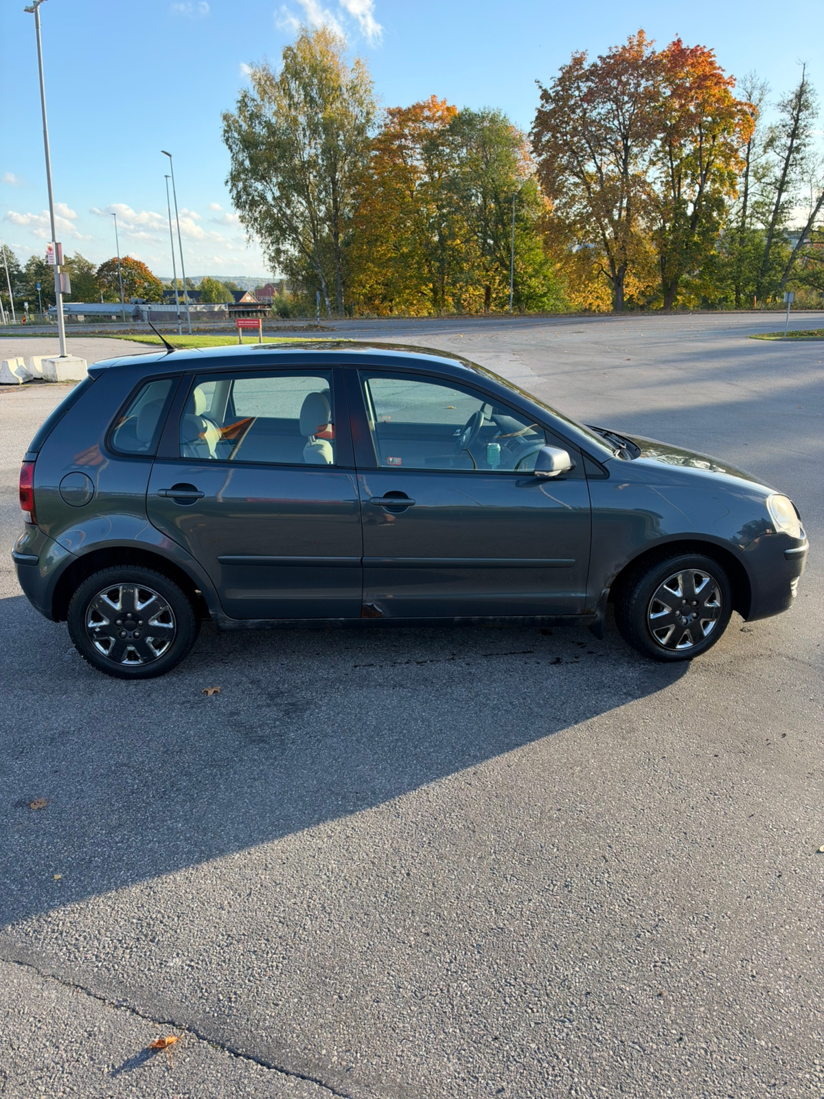 Volkswagen Polo 5-dörrar 1.4 Manuell 2006, bild 2/7