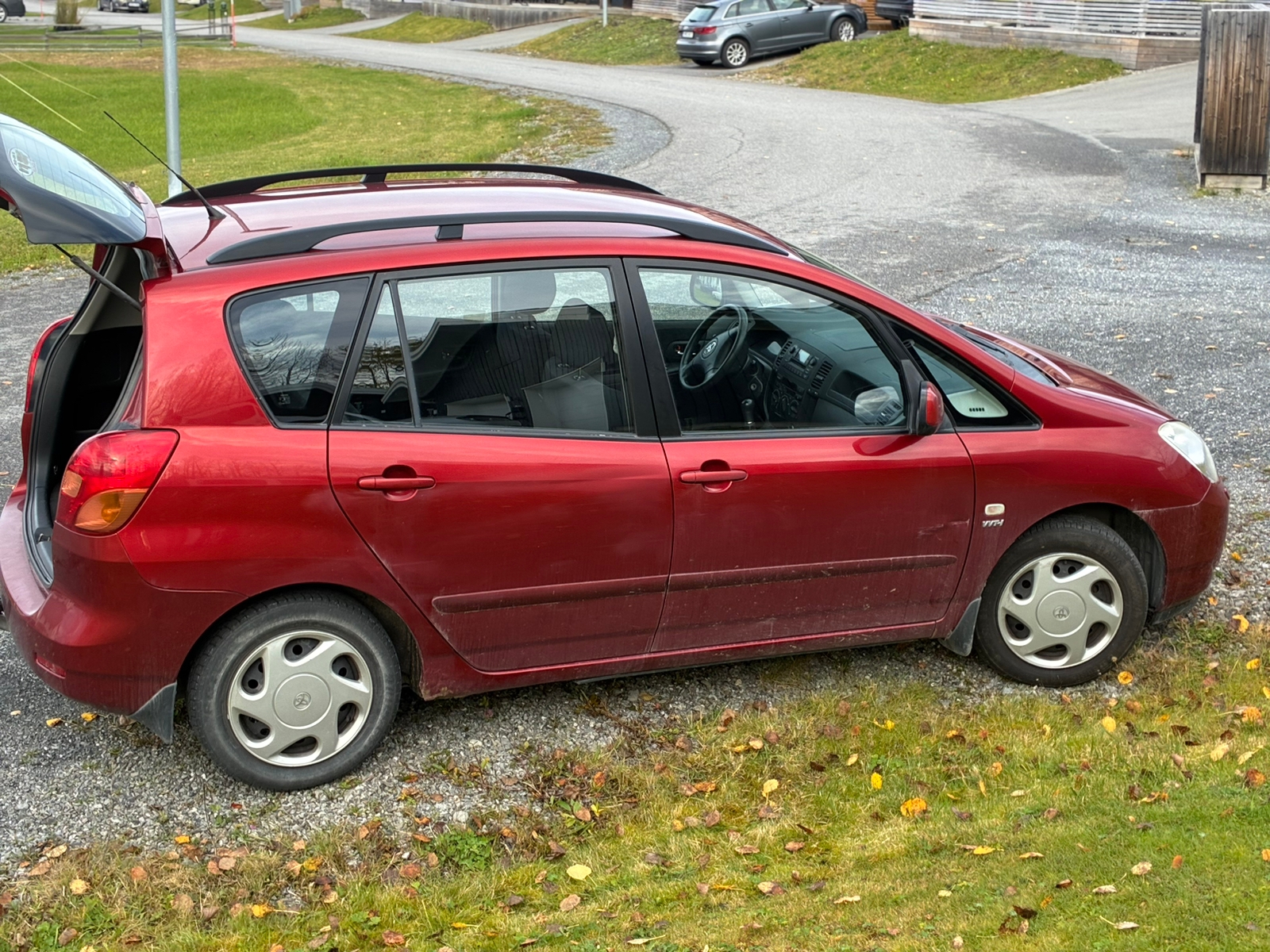 Toyota Corolla Verso 1.6 VVT-i Manuell 2003, photo 3/8