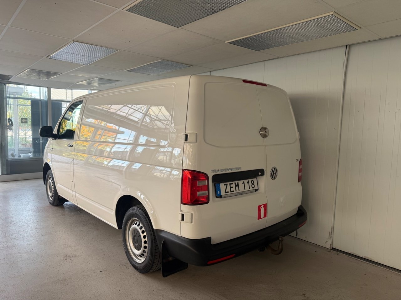 Volkswagen Transporter 2018, kuva 3/10