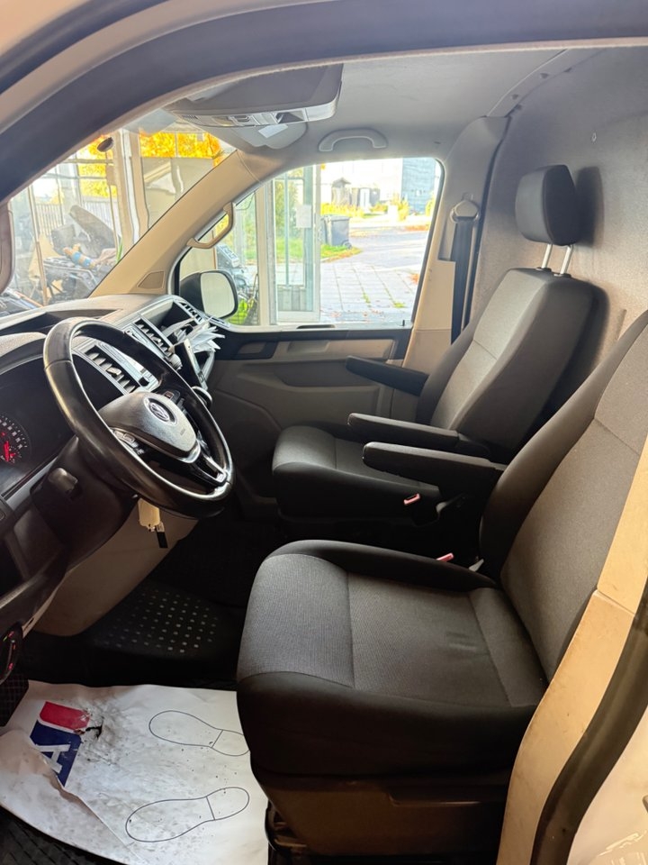 Volkswagen Transporter 2018, kuva 5/10