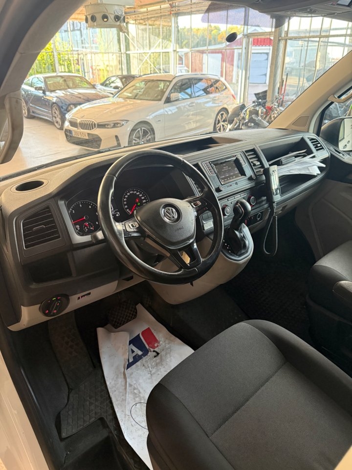 Volkswagen Transporter 2018, kuva 4/10