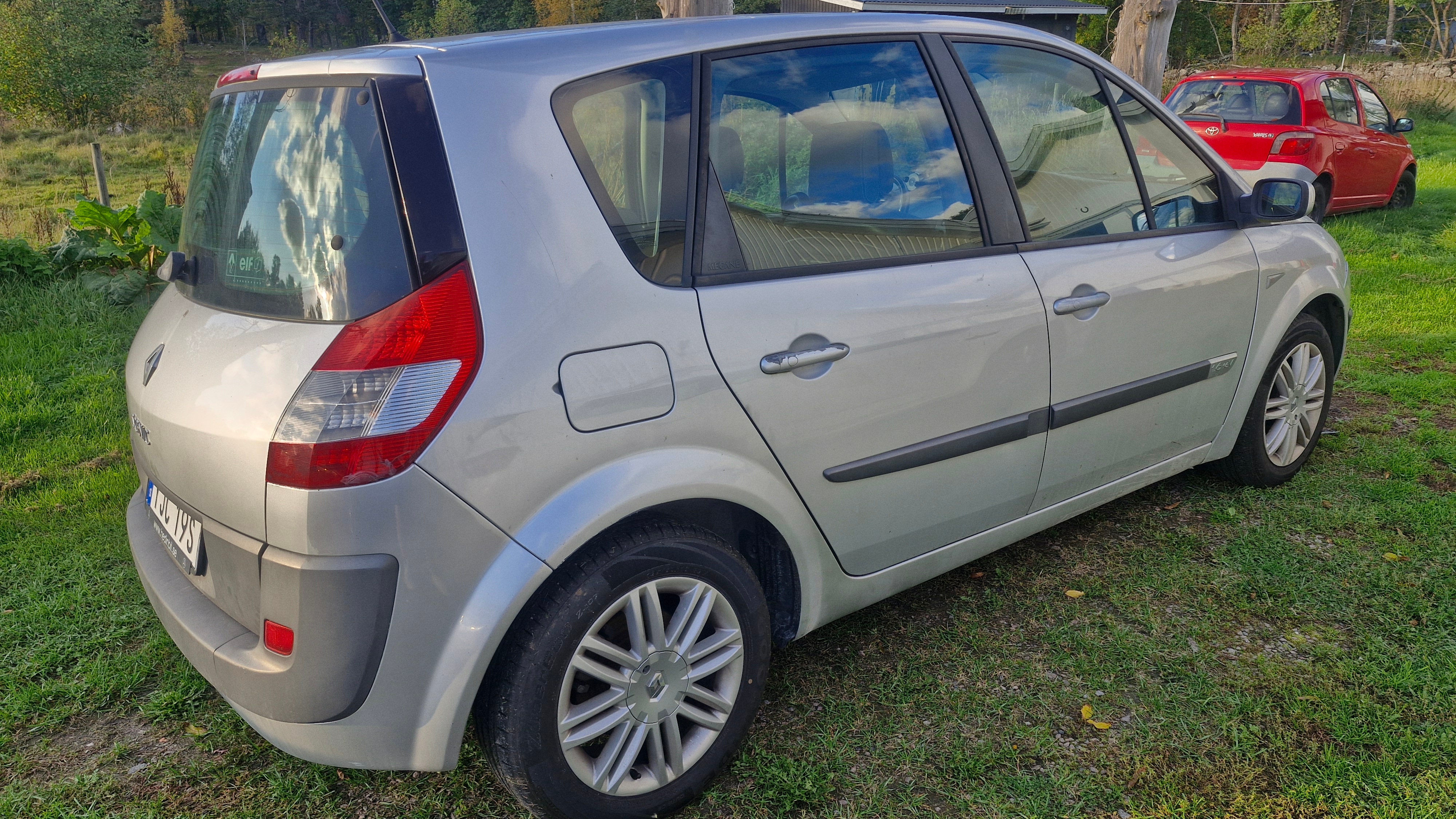 Renault Scenic II 1.6 Manuell 2005, kuva 3/6