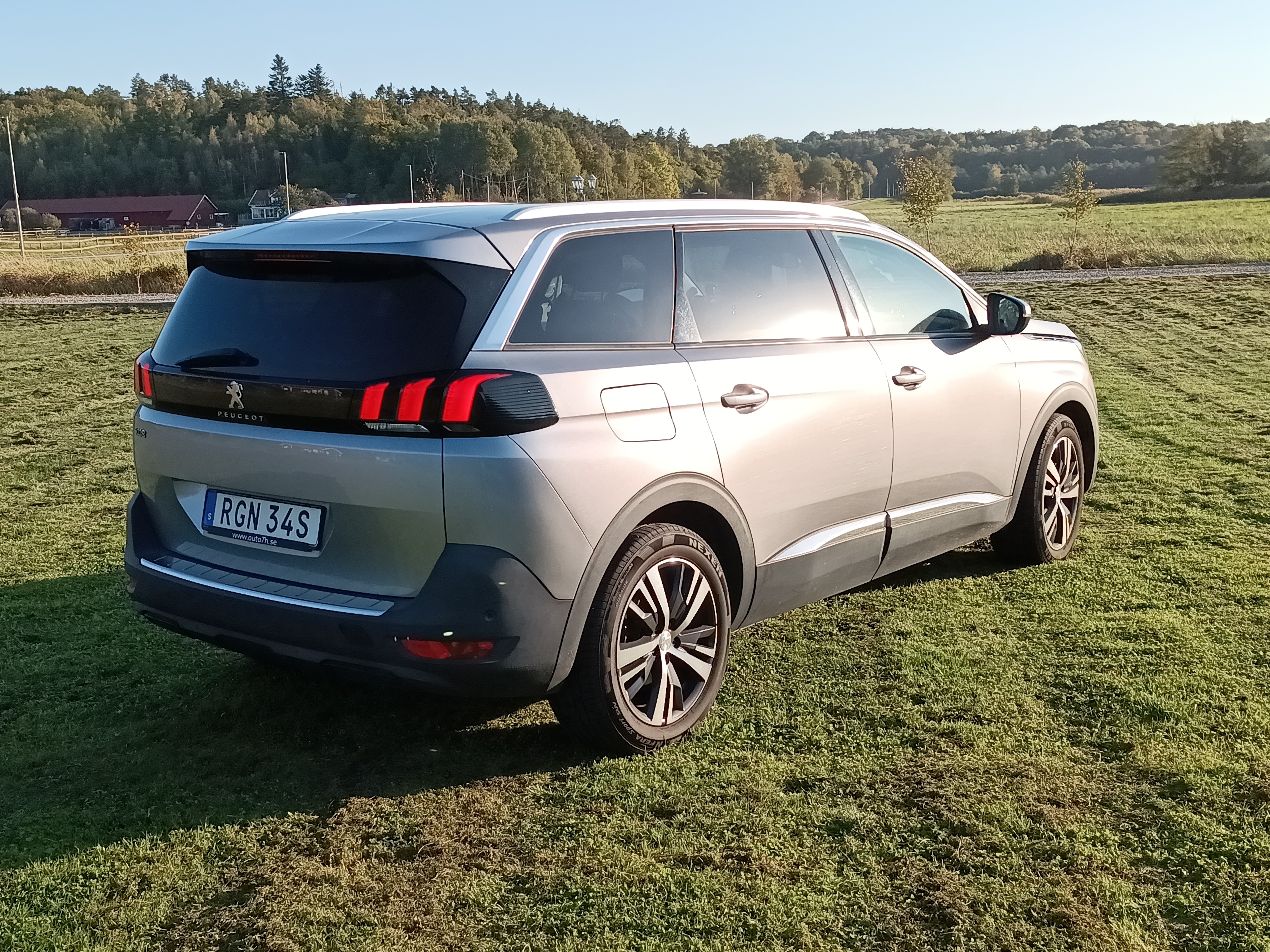 Peugeot 5008 1.5 BlueHDi 130 EAT 2020, bild 3/9