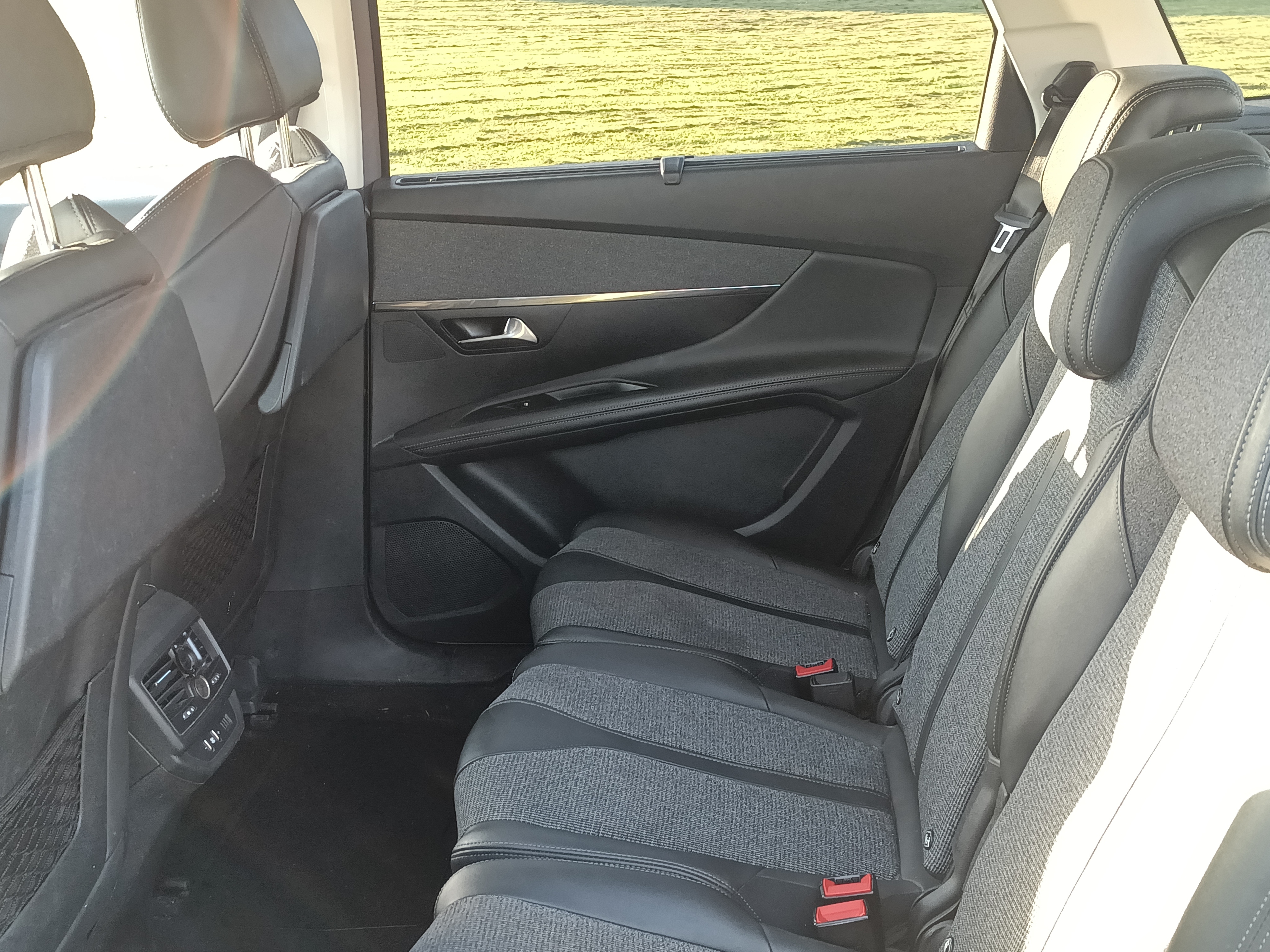 Peugeot 5008 1.5 BlueHDi 130 EAT 2020, bild 5/9