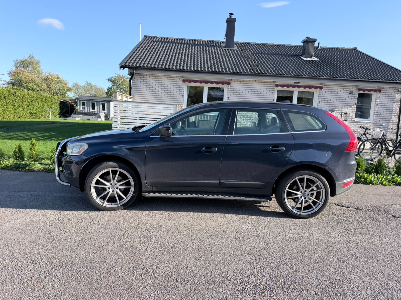 Volvo XC60 D4 AWD Geartronic 2013, bild 2/9